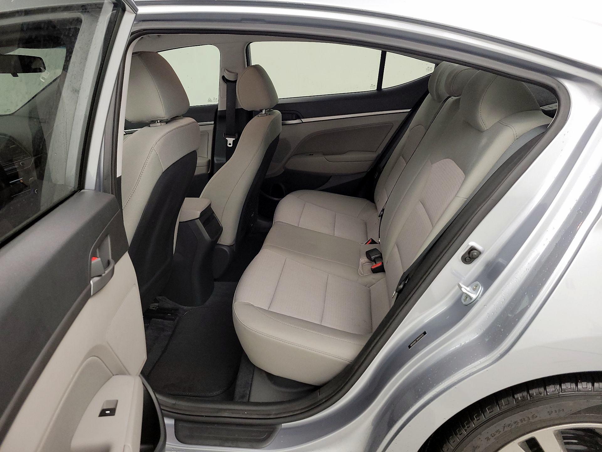 Thumbnail: 2017 Hyundai Elantra - 19