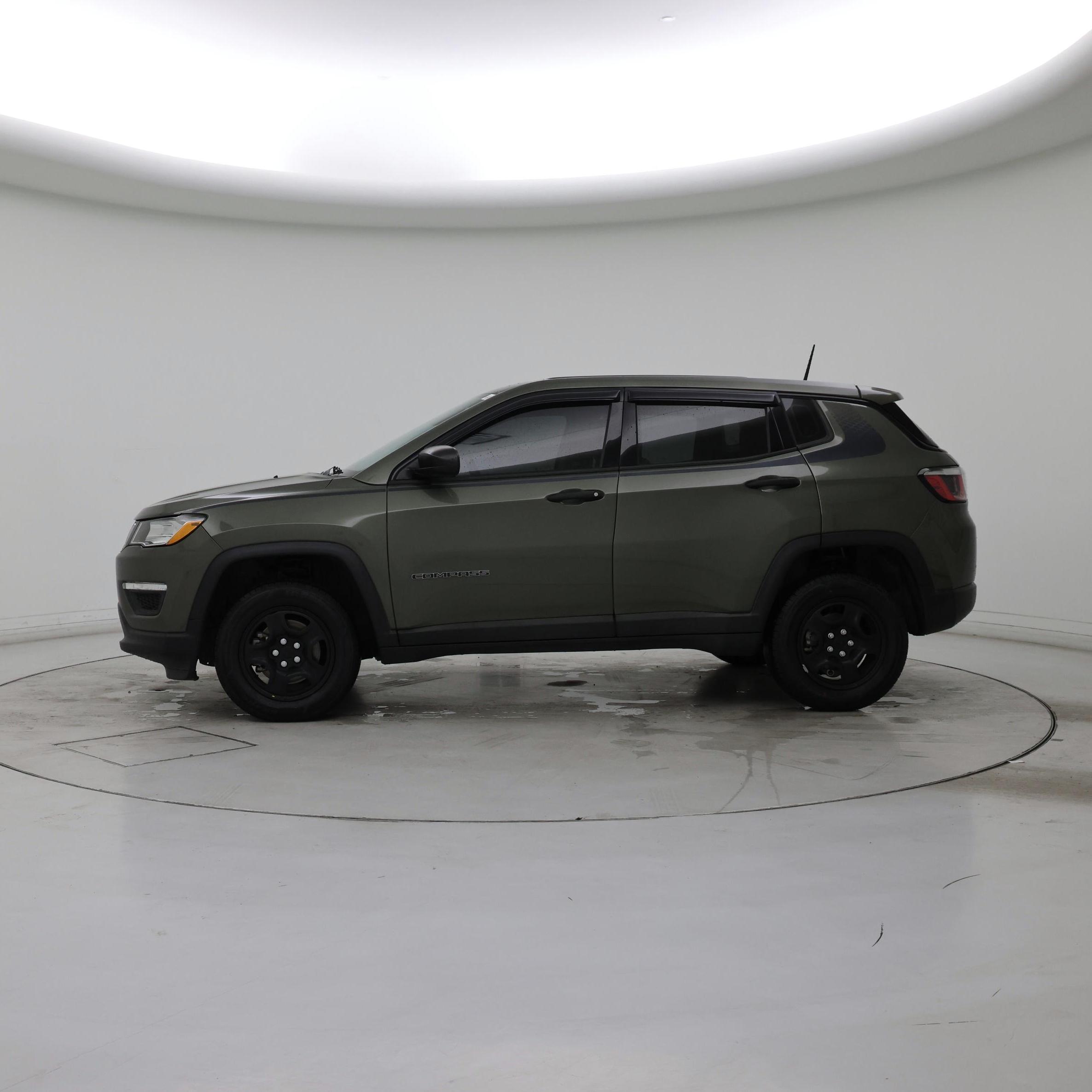 Thumbnail: 2018 Jeep Compass - 3