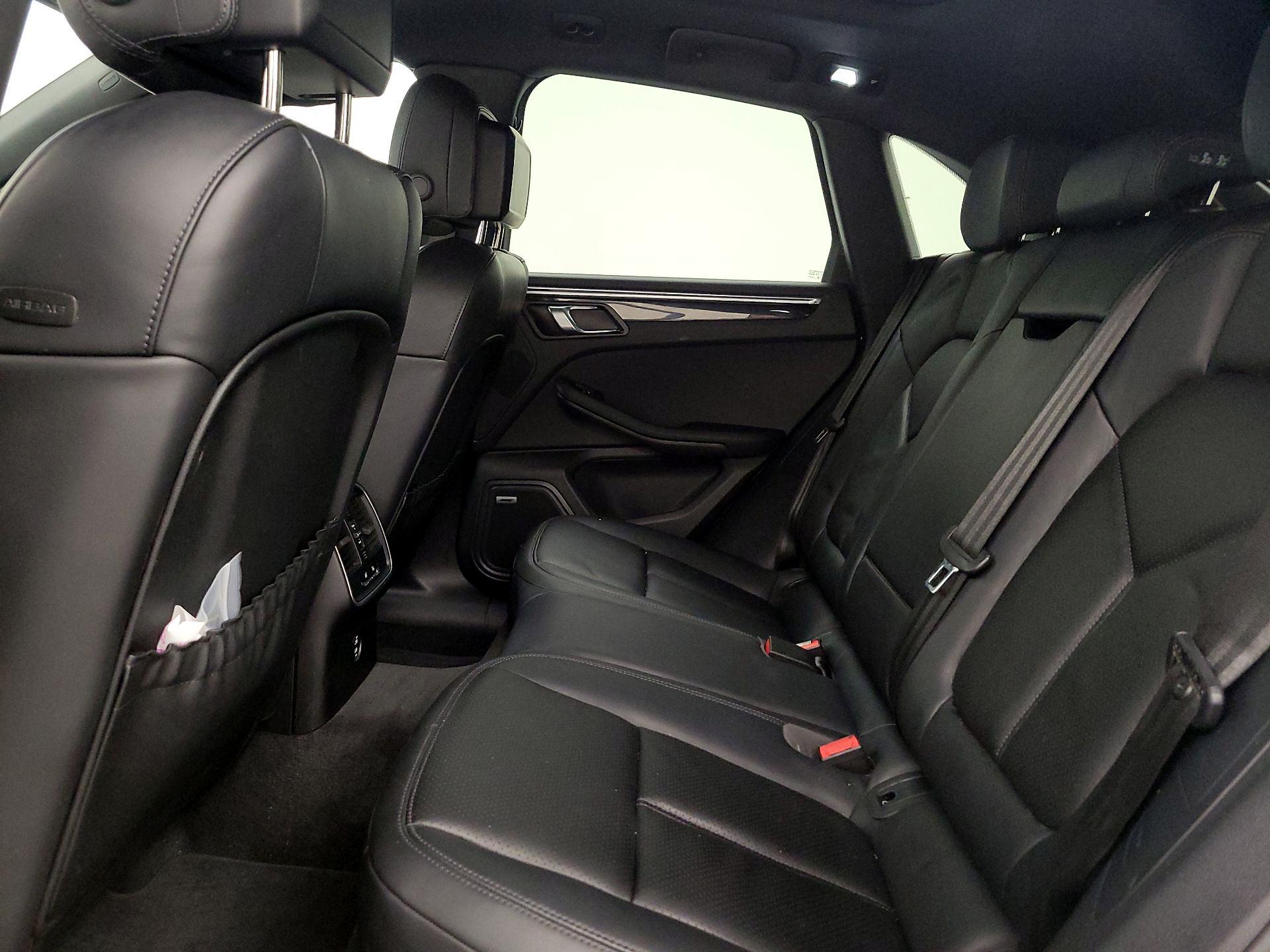 Thumbnail: 2022 Porsche Macan - 19