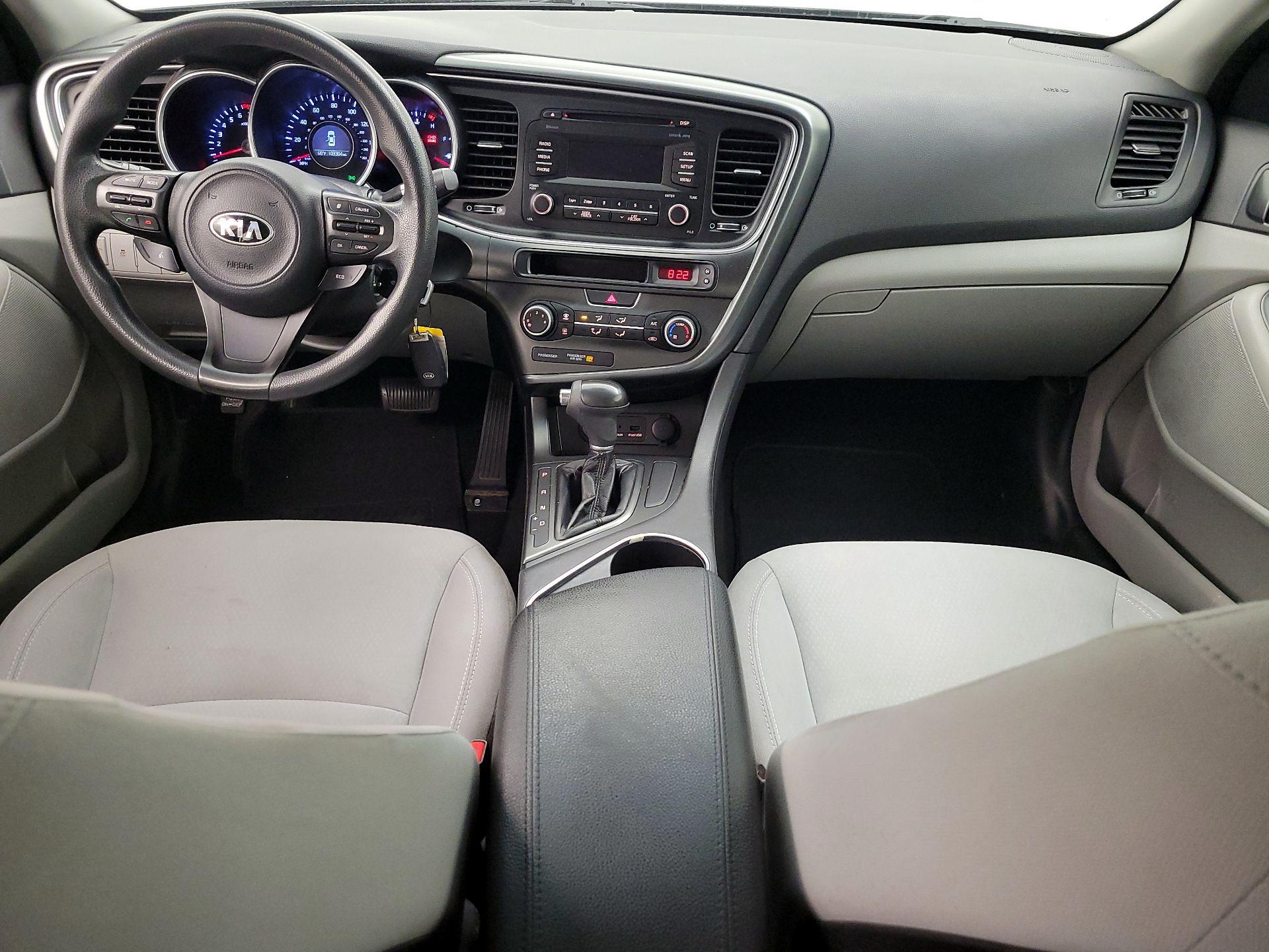 Thumbnail: 2015 Kia Optima - 9