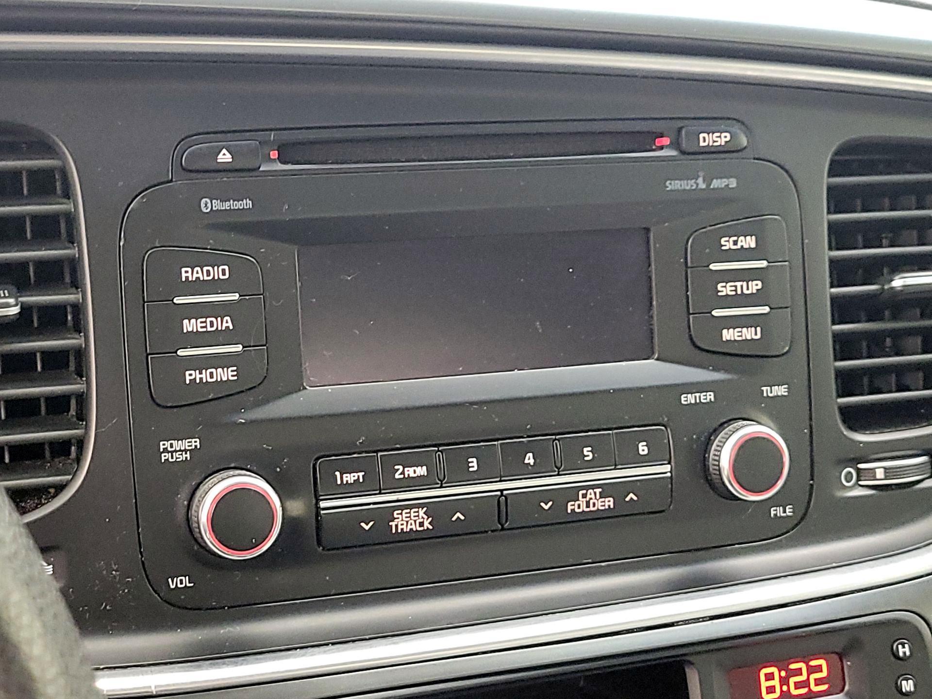 Thumbnail: 2015 Kia Optima - 14