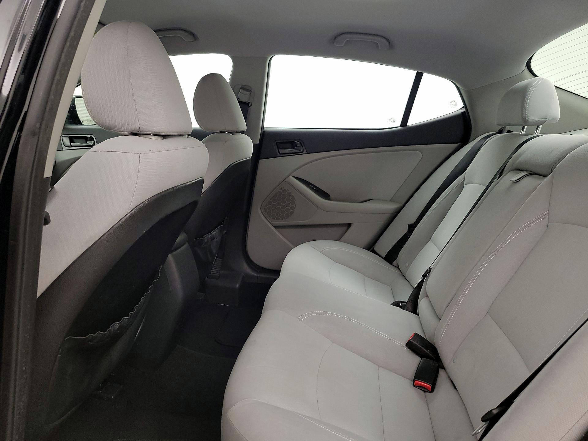 Thumbnail: 2015 Kia Optima - 17