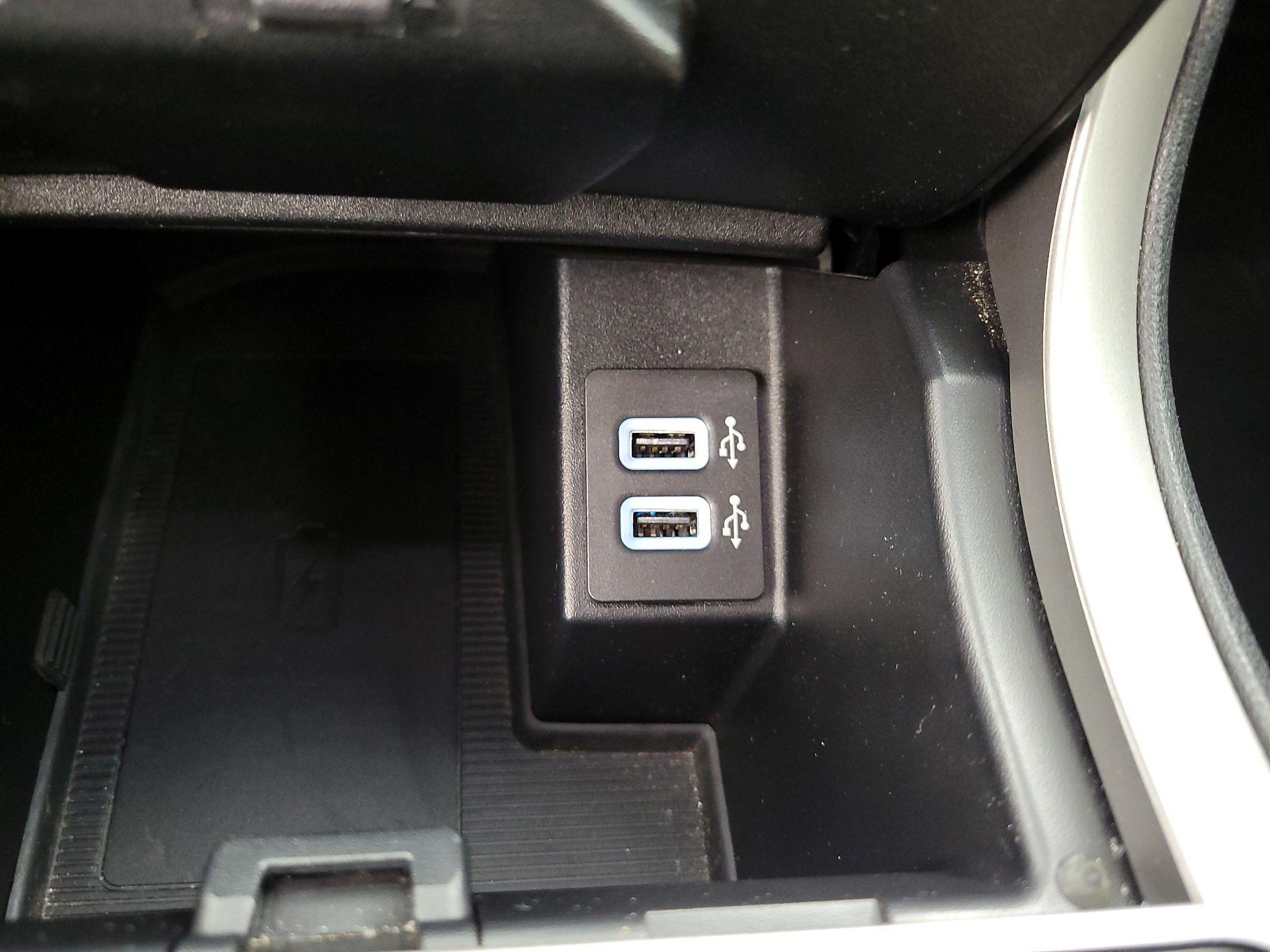 Thumbnail: 2020 Ford Edge - 19