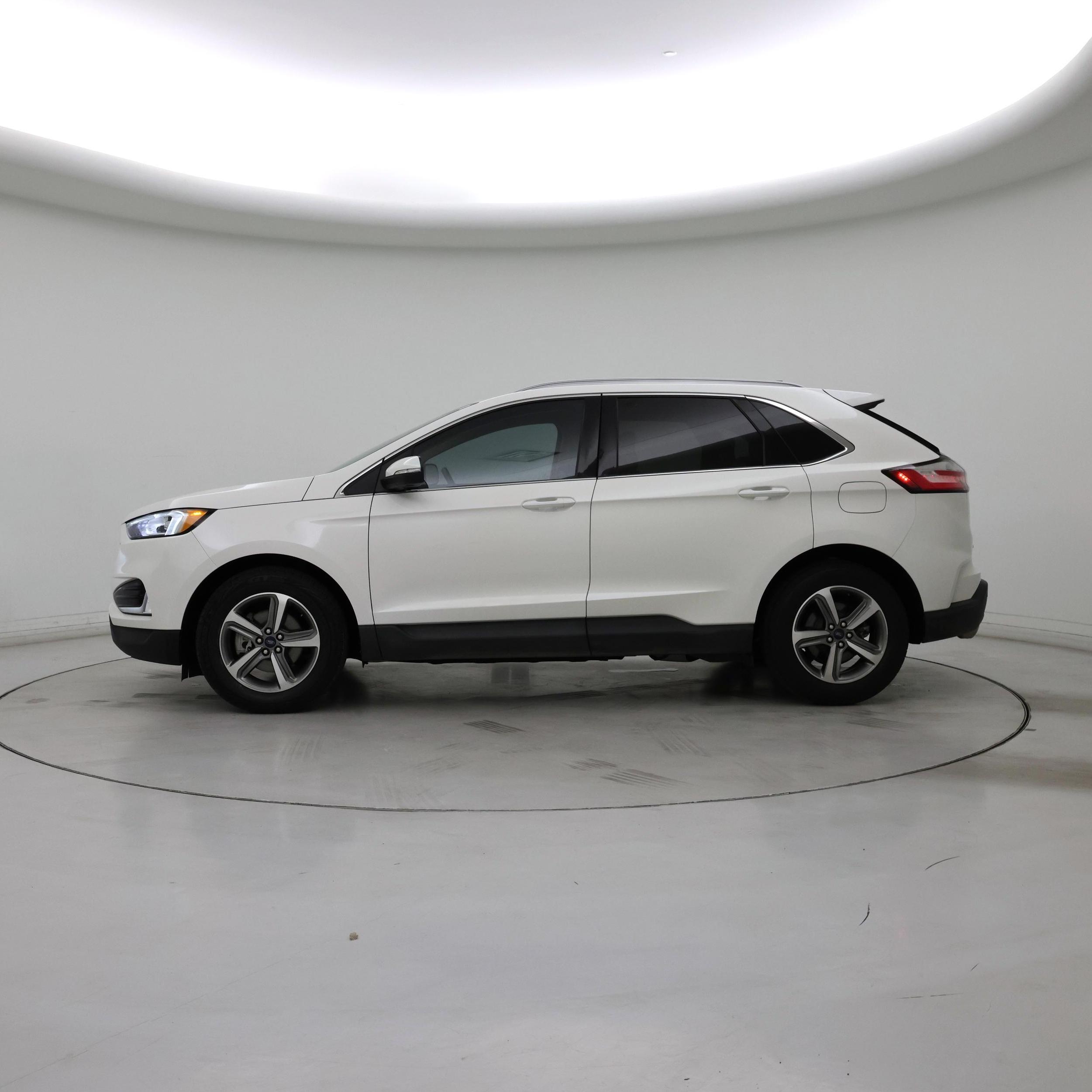 Thumbnail: 2020 Ford Edge - 3