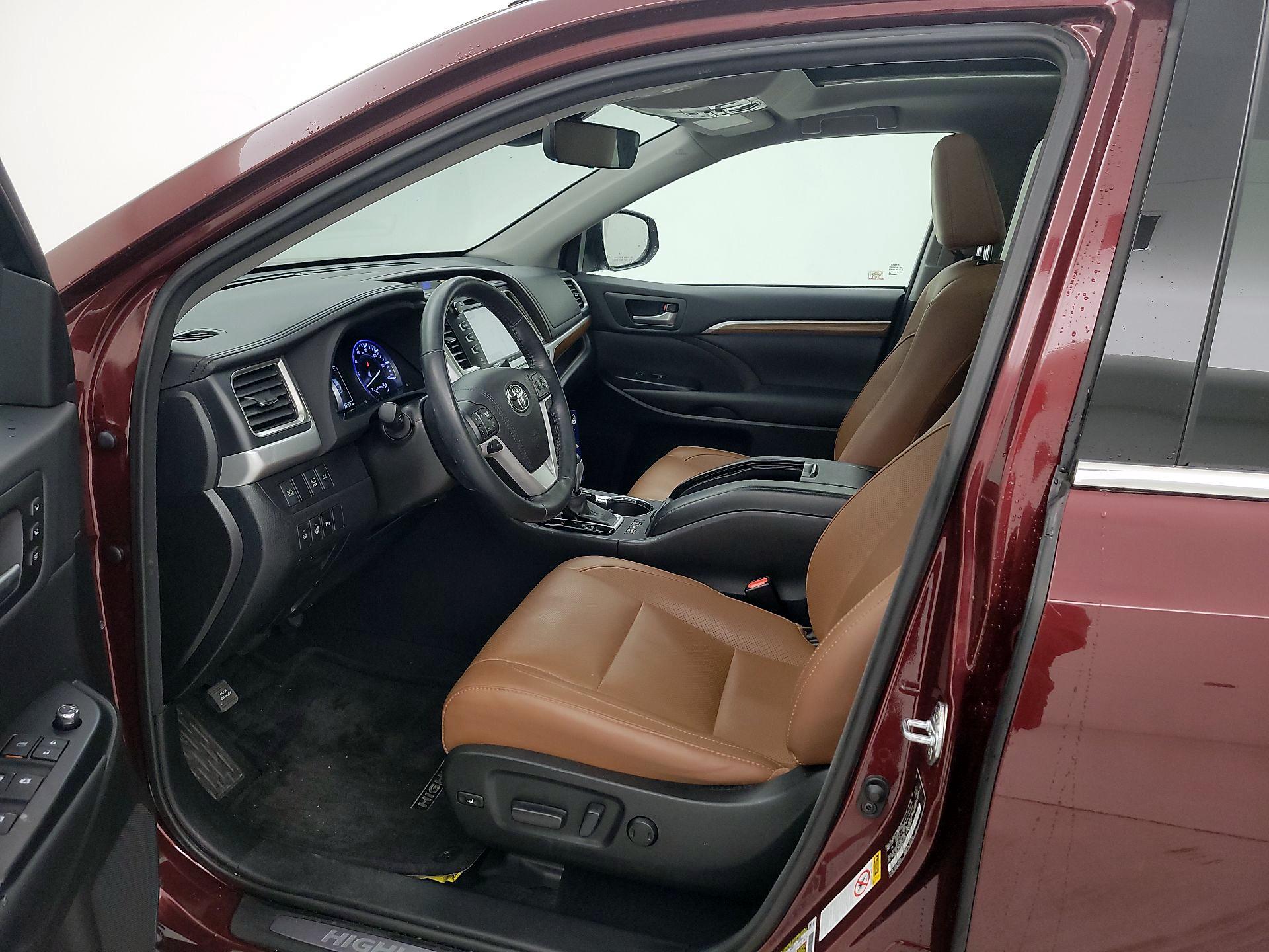 Thumbnail: 2017 Toyota Highlander - 11