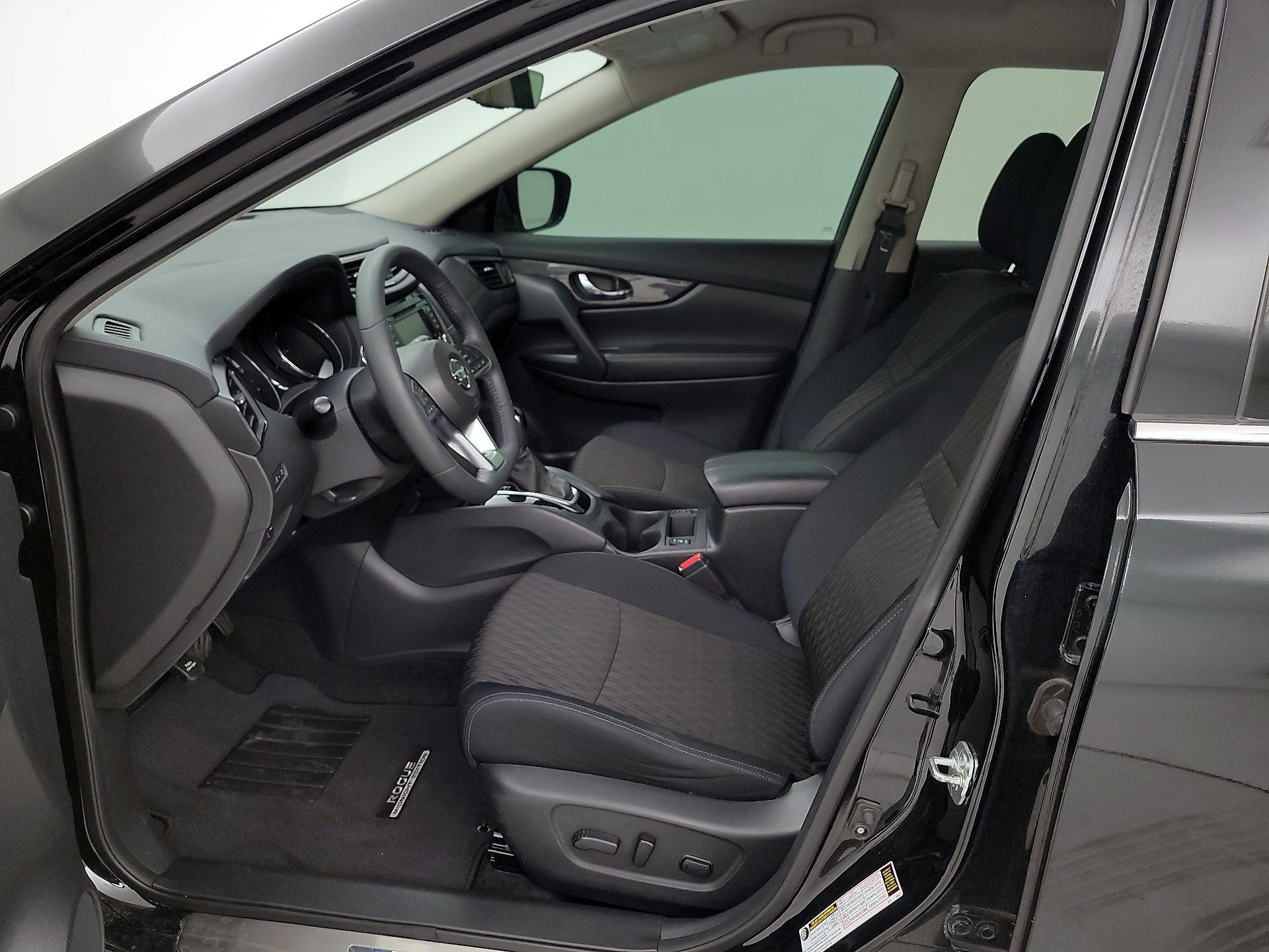 Thumbnail: 2018 Nissan Rogue - 11