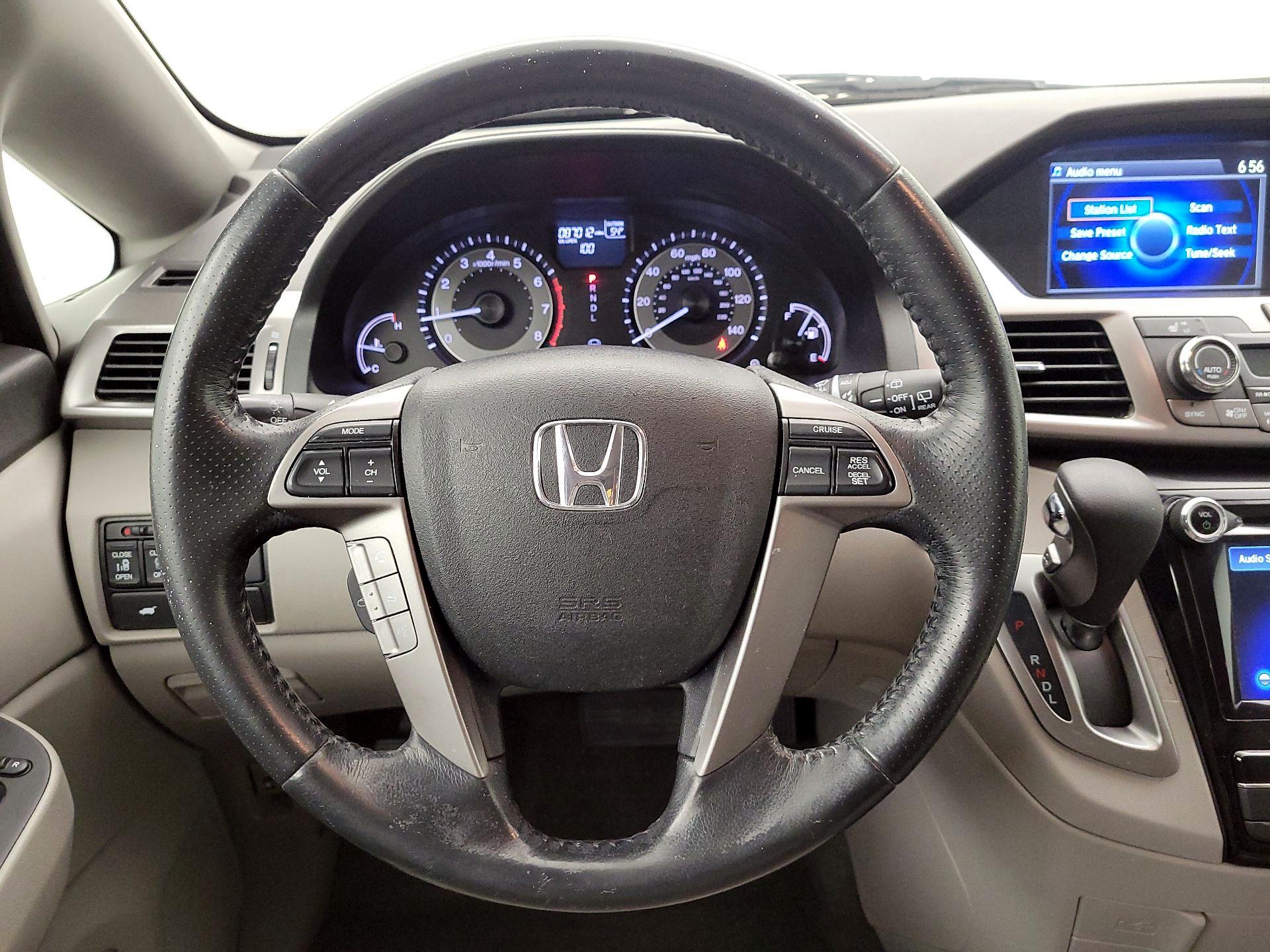 Thumbnail: 2016 Honda Odyssey - 10