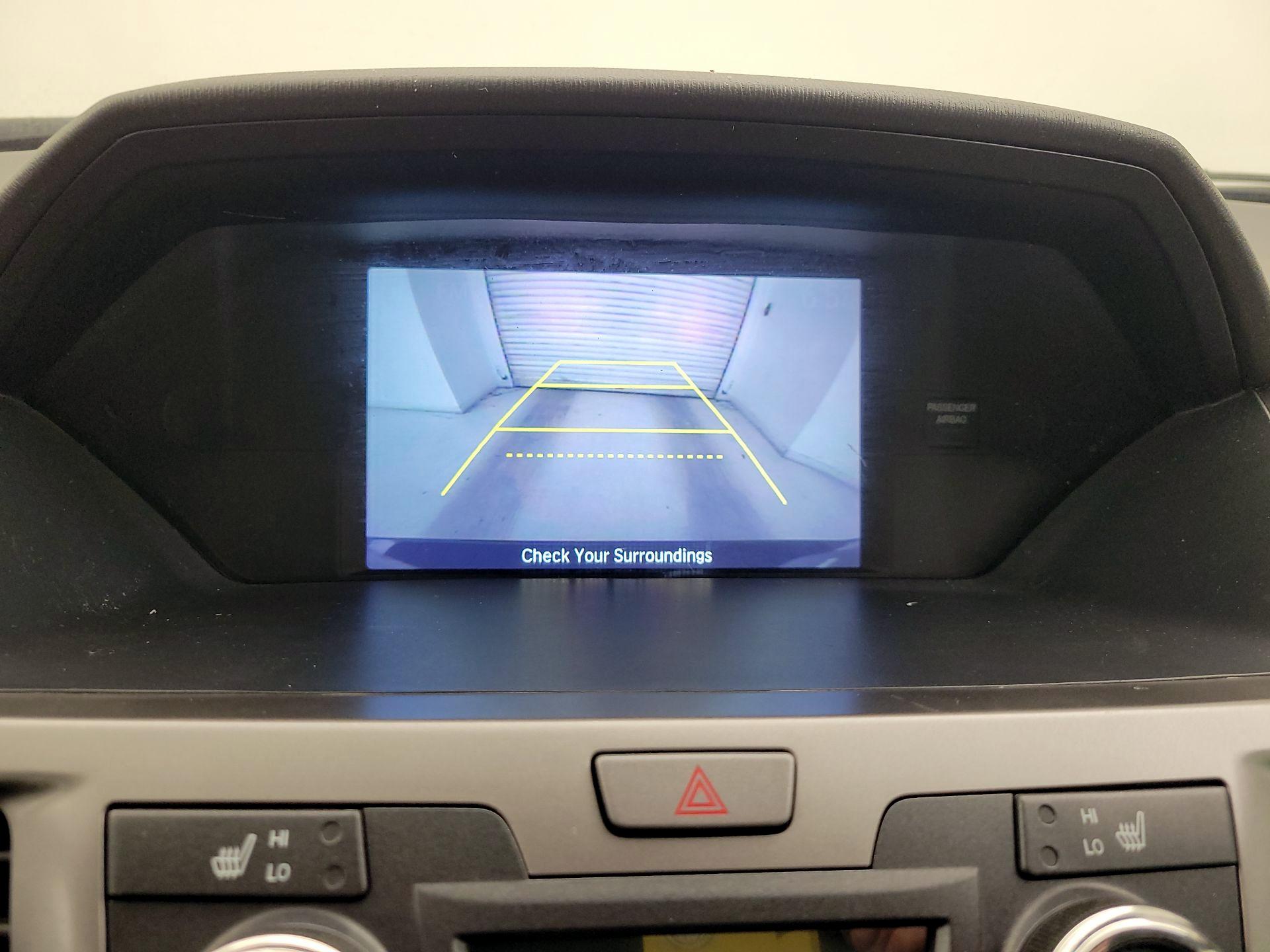 Thumbnail: 2016 Honda Odyssey - 14