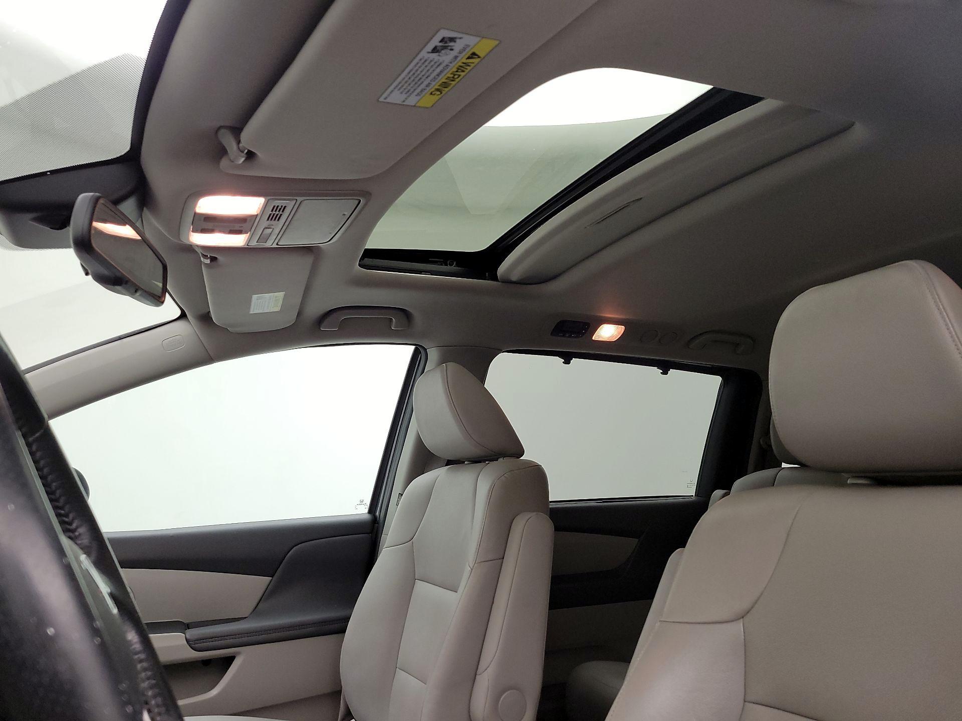 Thumbnail: 2016 Honda Odyssey - 19