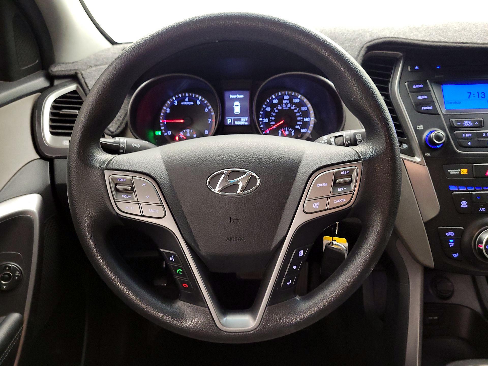 Thumbnail: 2015 Hyundai Santa Fe - 10