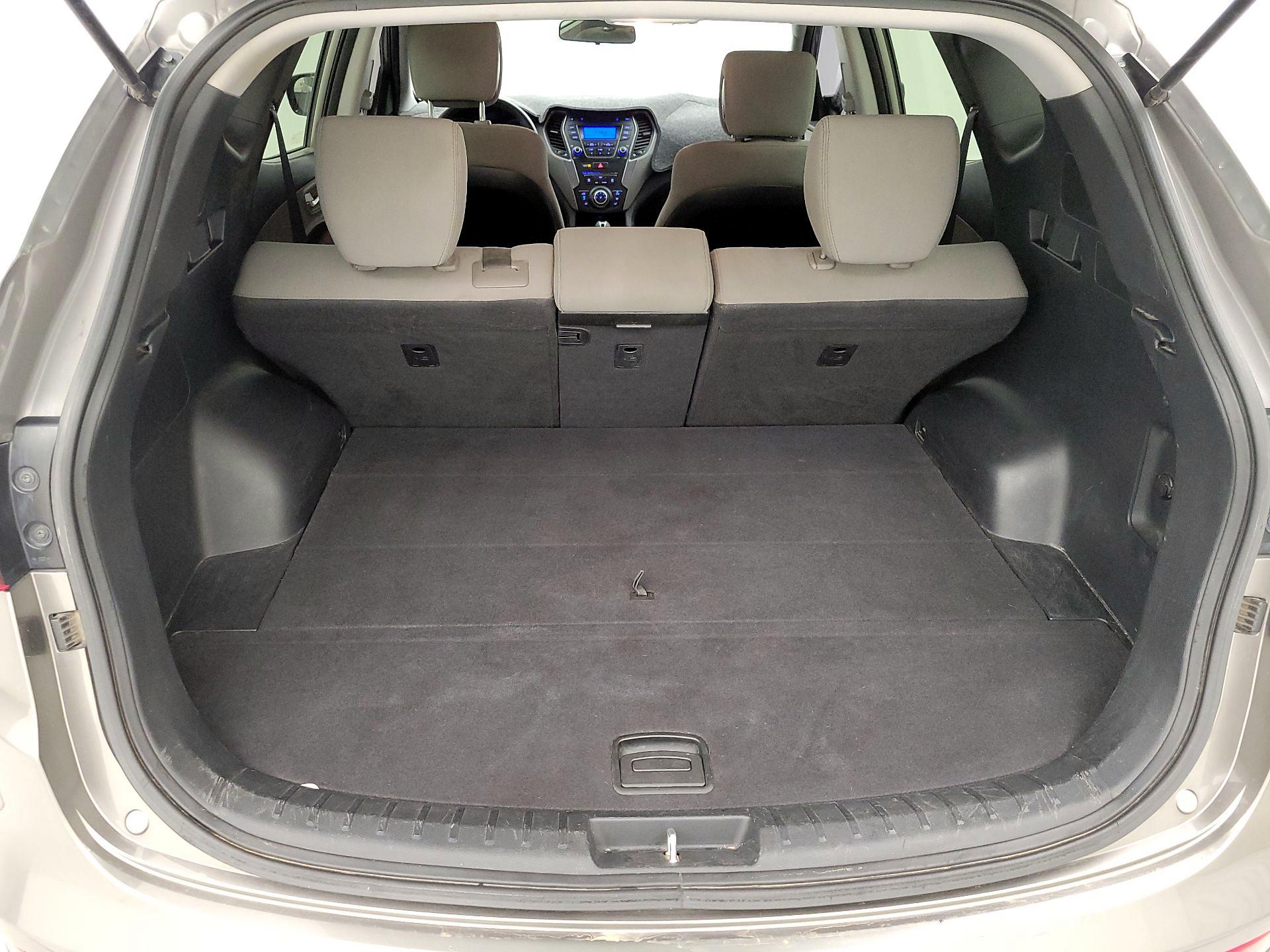 Thumbnail: 2015 Hyundai Santa Fe - 16