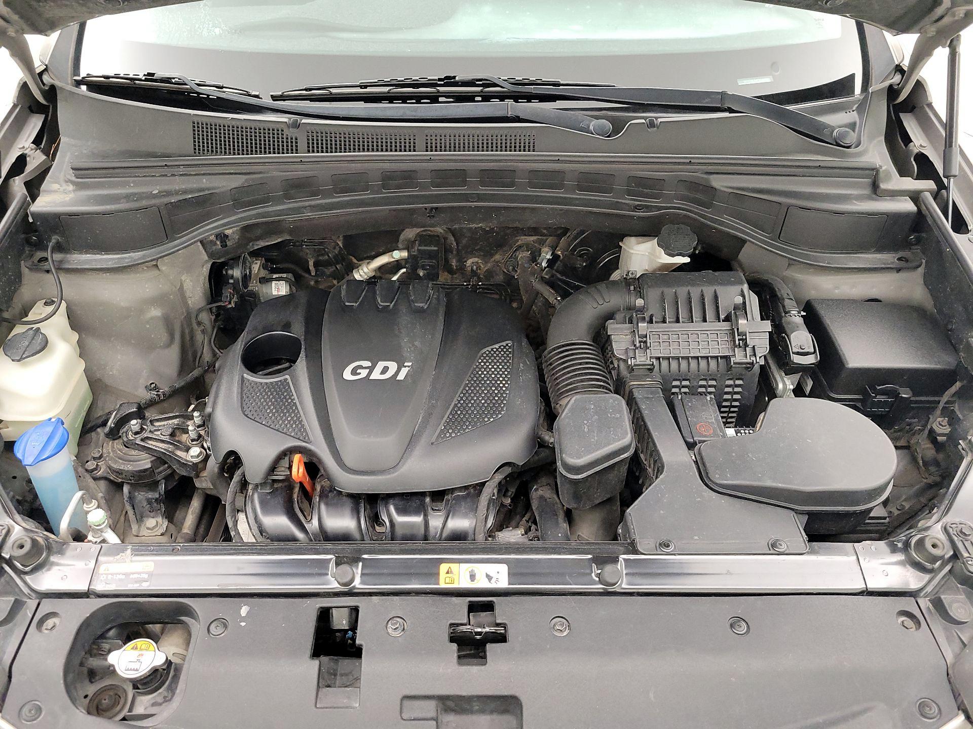 Thumbnail: 2015 Hyundai Santa Fe - 17