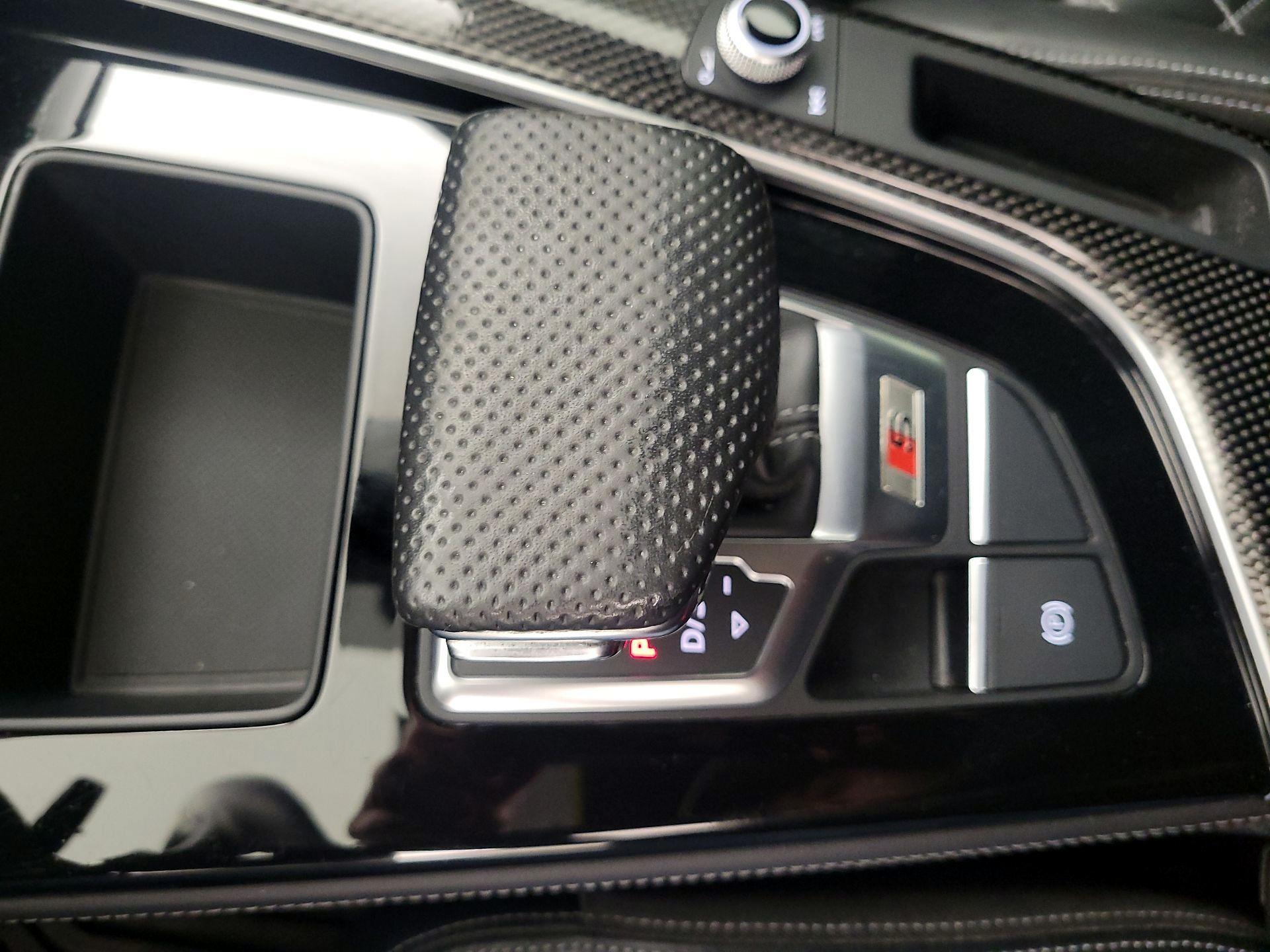 Thumbnail: 2020 Audi S4 - 17