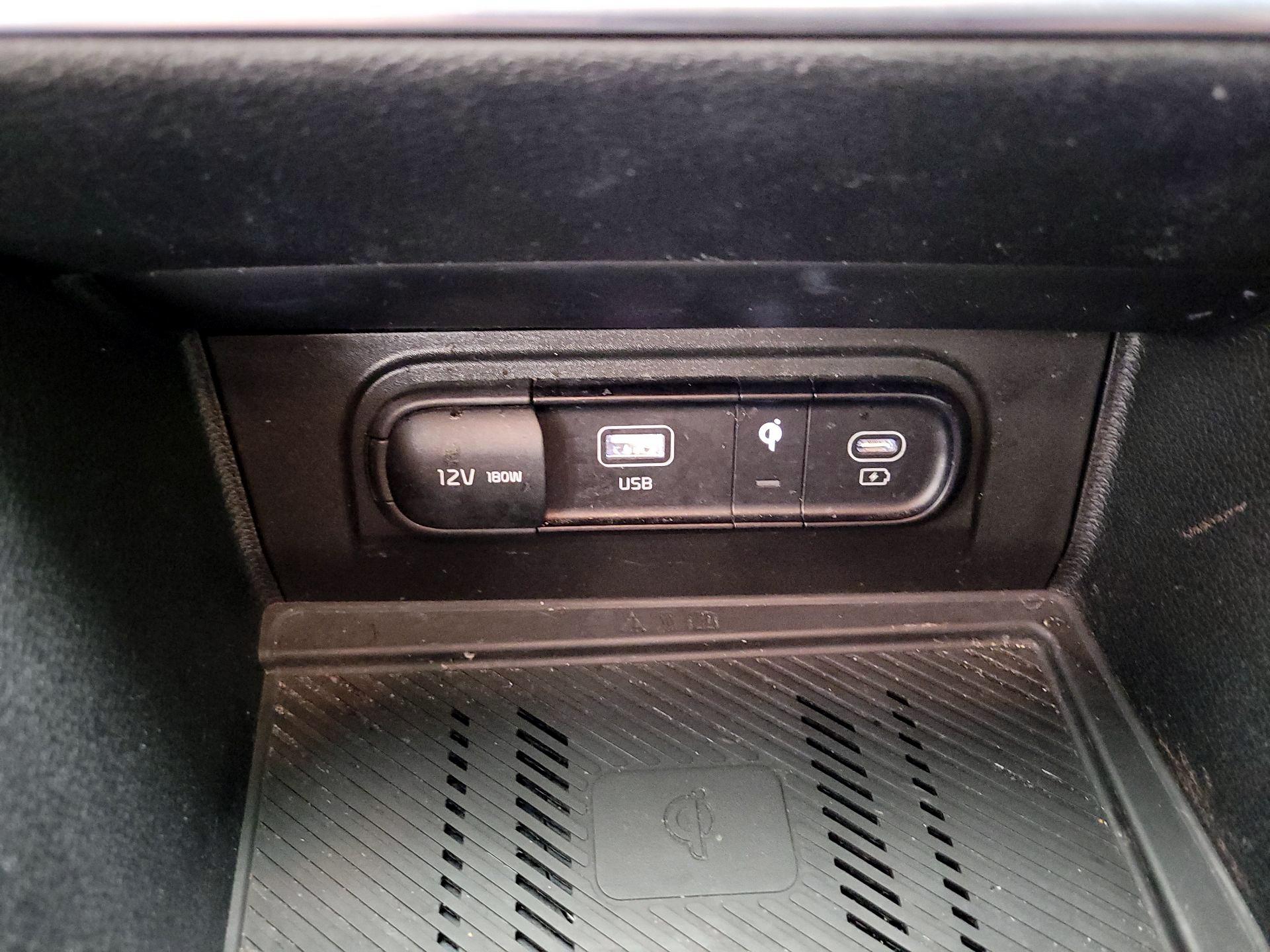 Thumbnail: 2023 Kia Sportage - 18