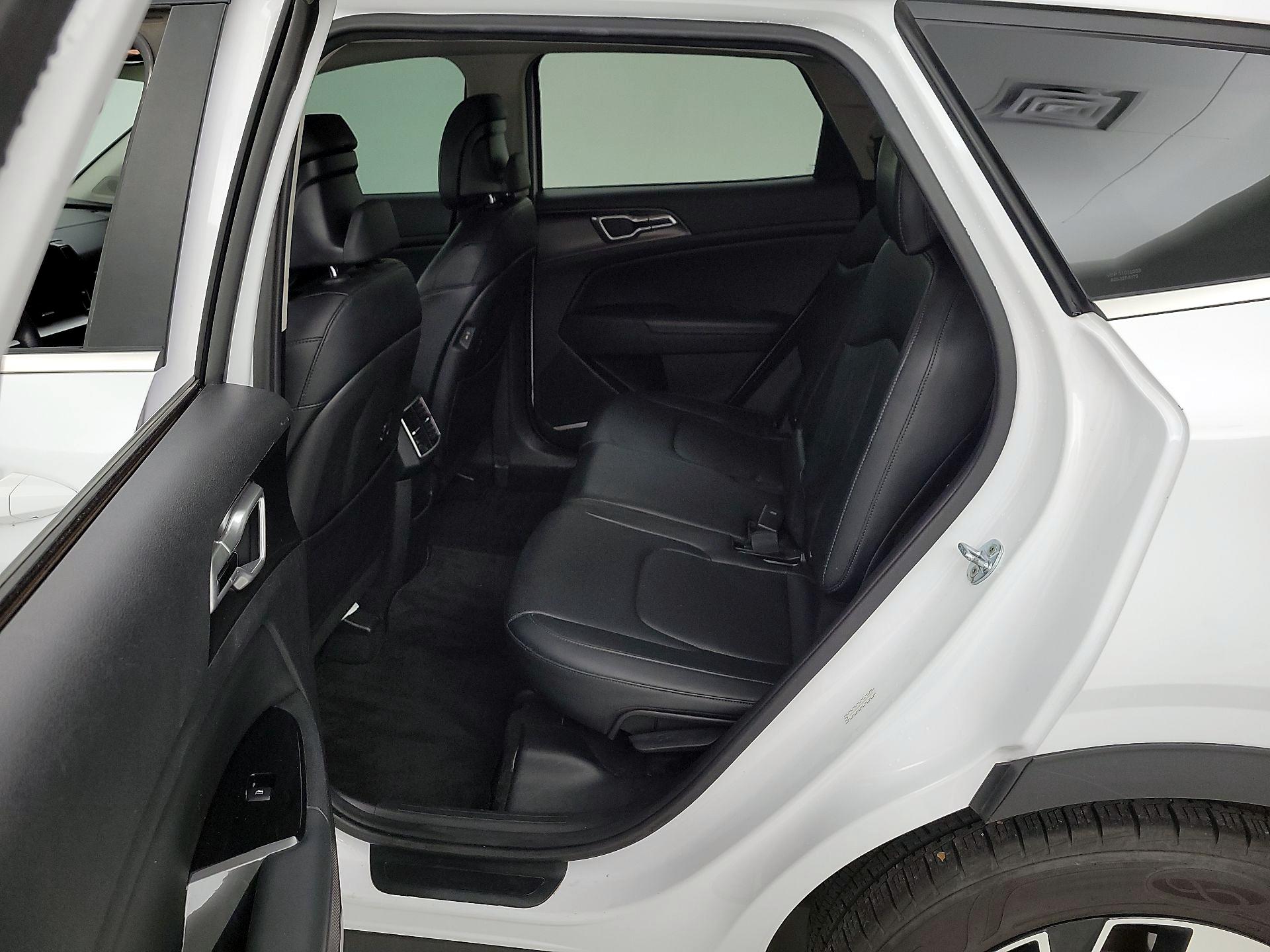 Thumbnail: 2023 Kia Sportage - 19