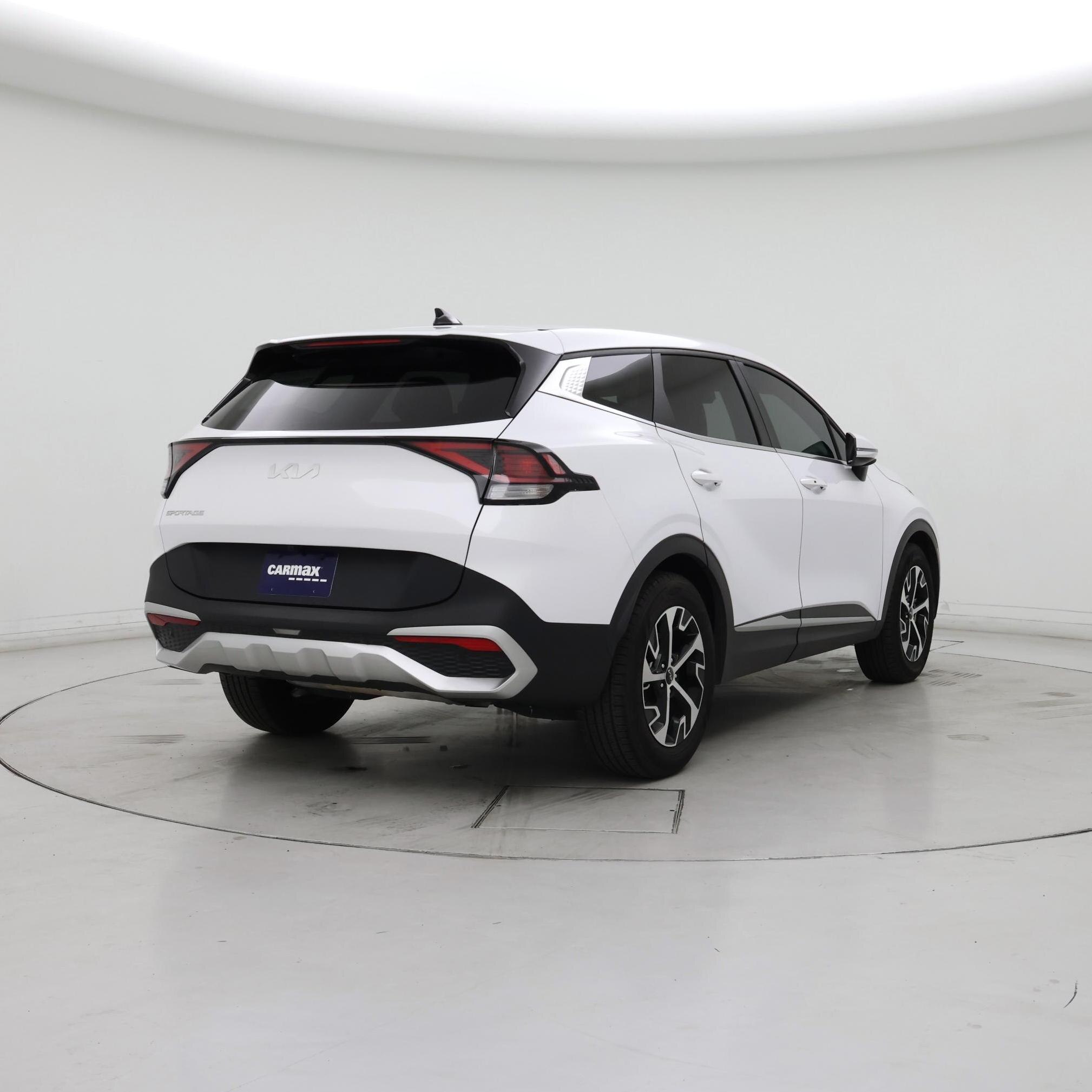 Thumbnail: 2023 Kia Sportage - 8