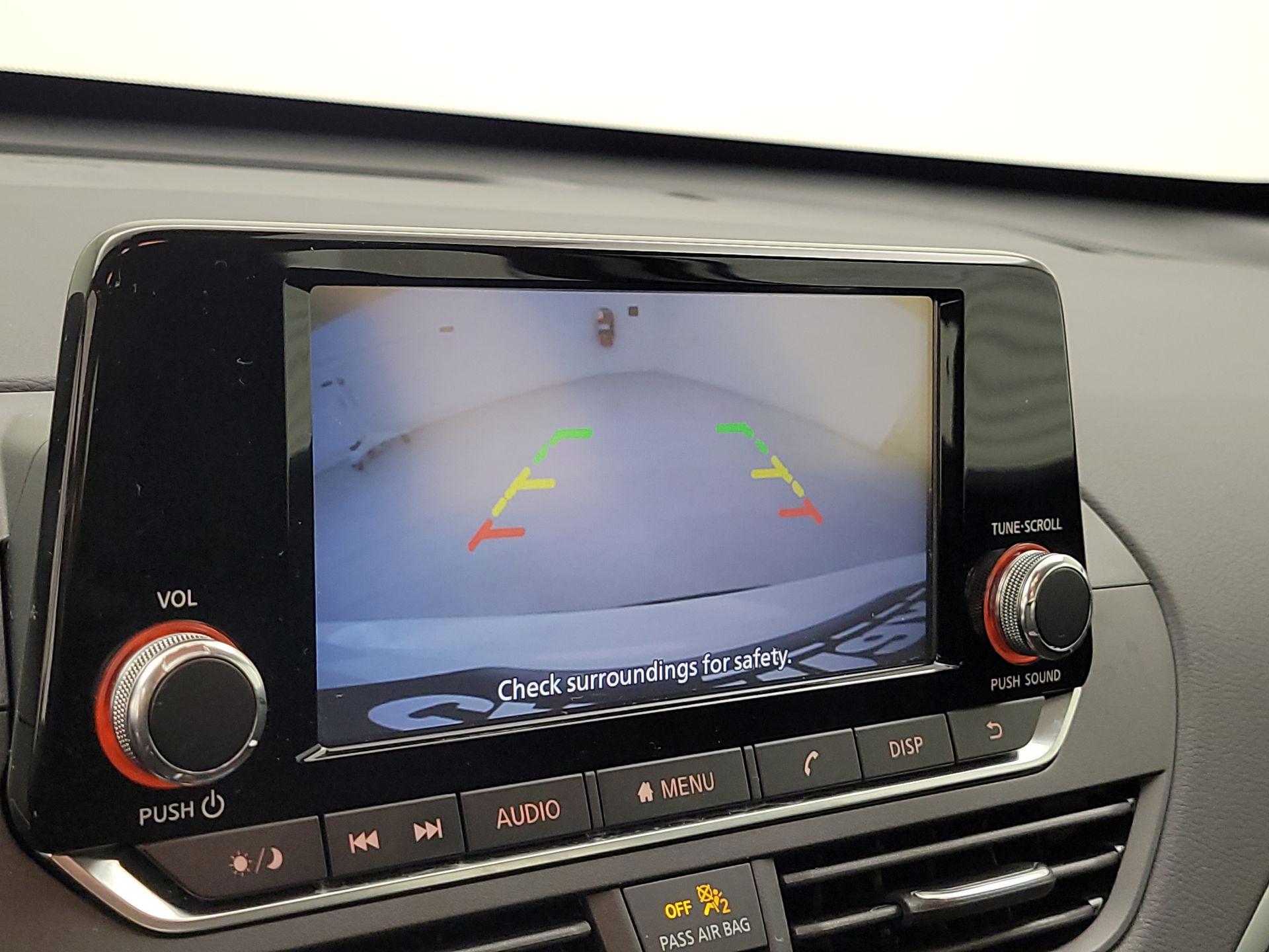 Thumbnail: 2021 Nissan Altima - 14