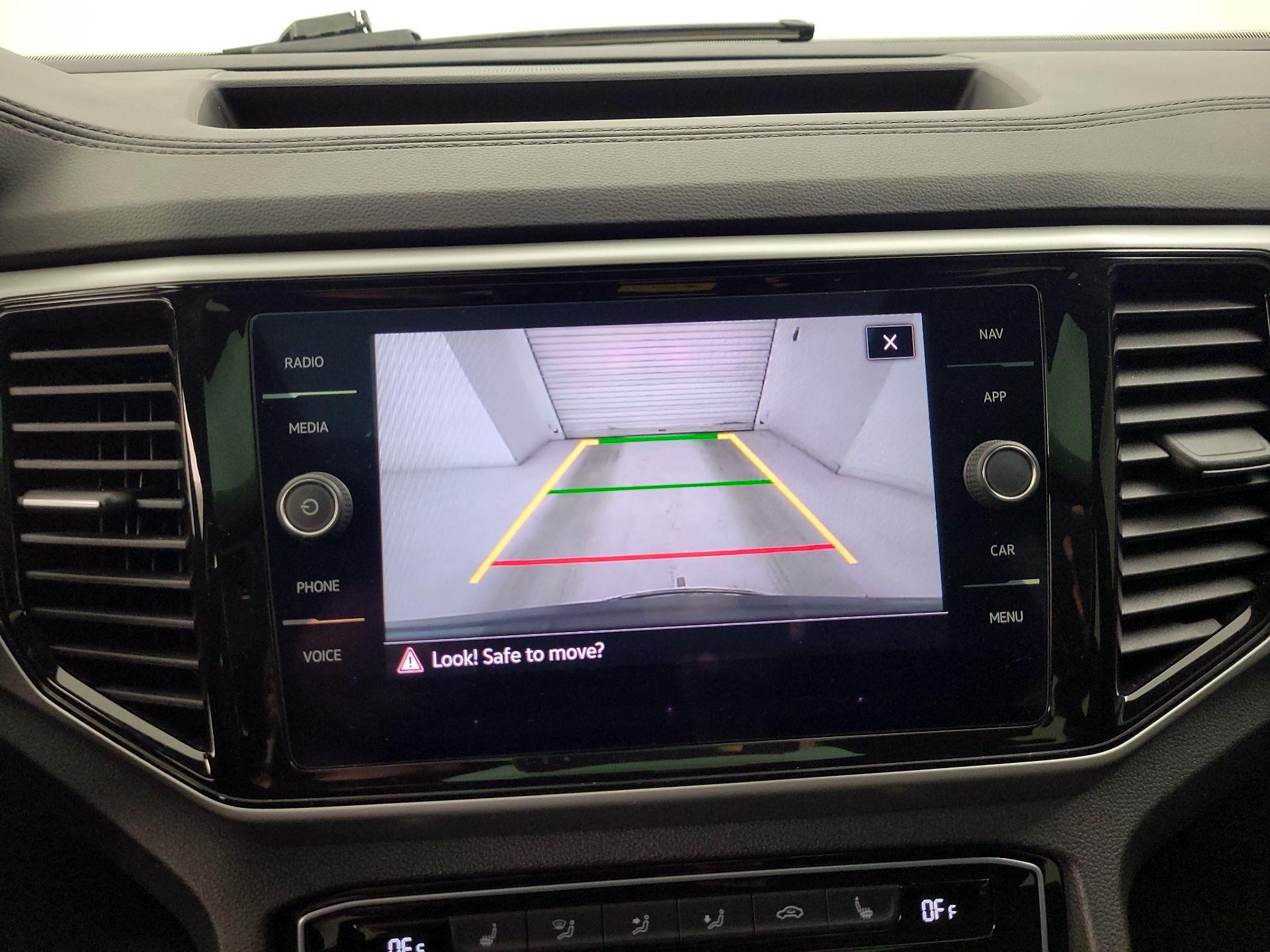 Thumbnail: 2022 Volkswagen Atlas - 15