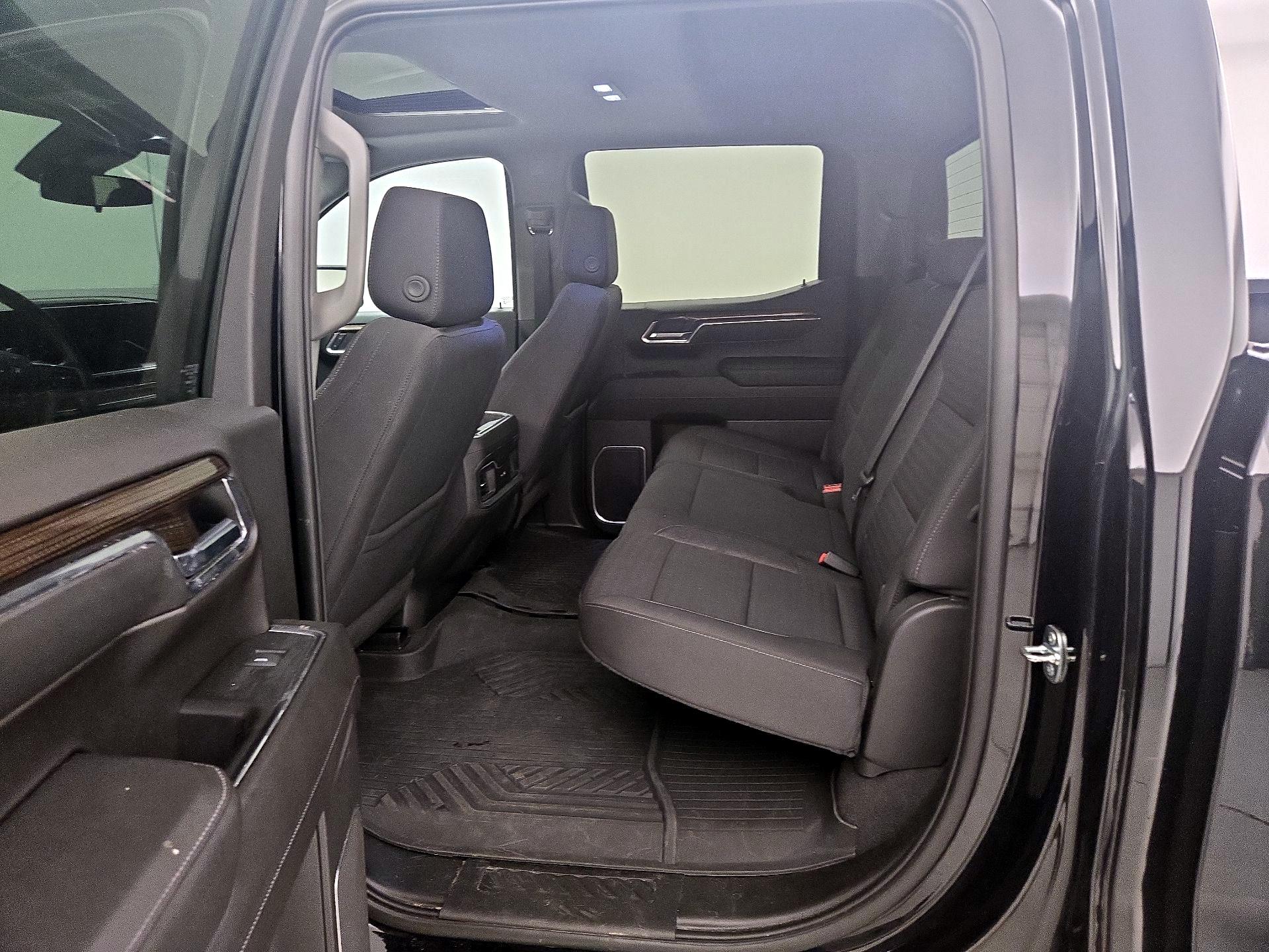 Thumbnail: 2023 Chevrolet Silverado 1500 - 20