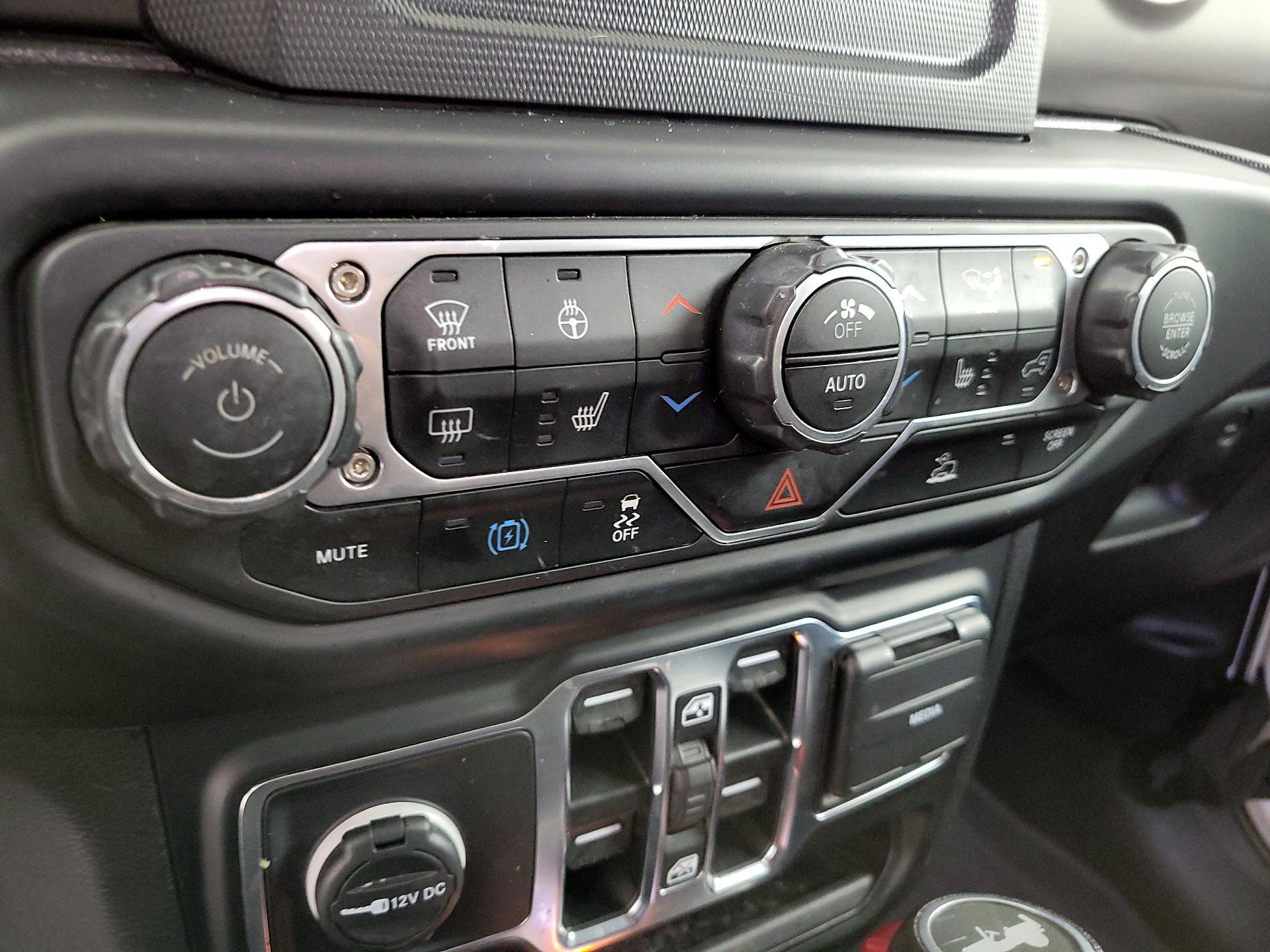 Thumbnail: 2023 Jeep Wrangler - 16