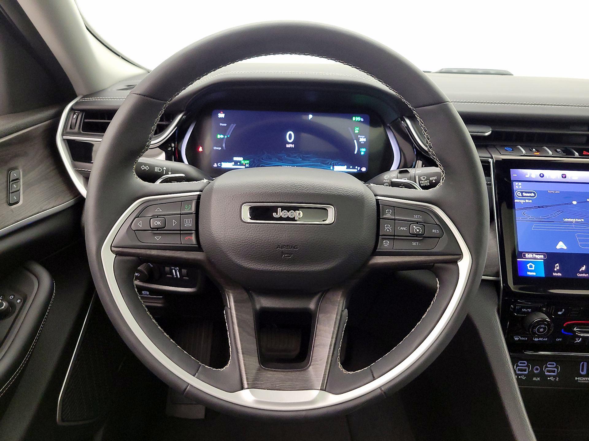 Thumbnail: 2022 Jeep Grand Cherokee - 10