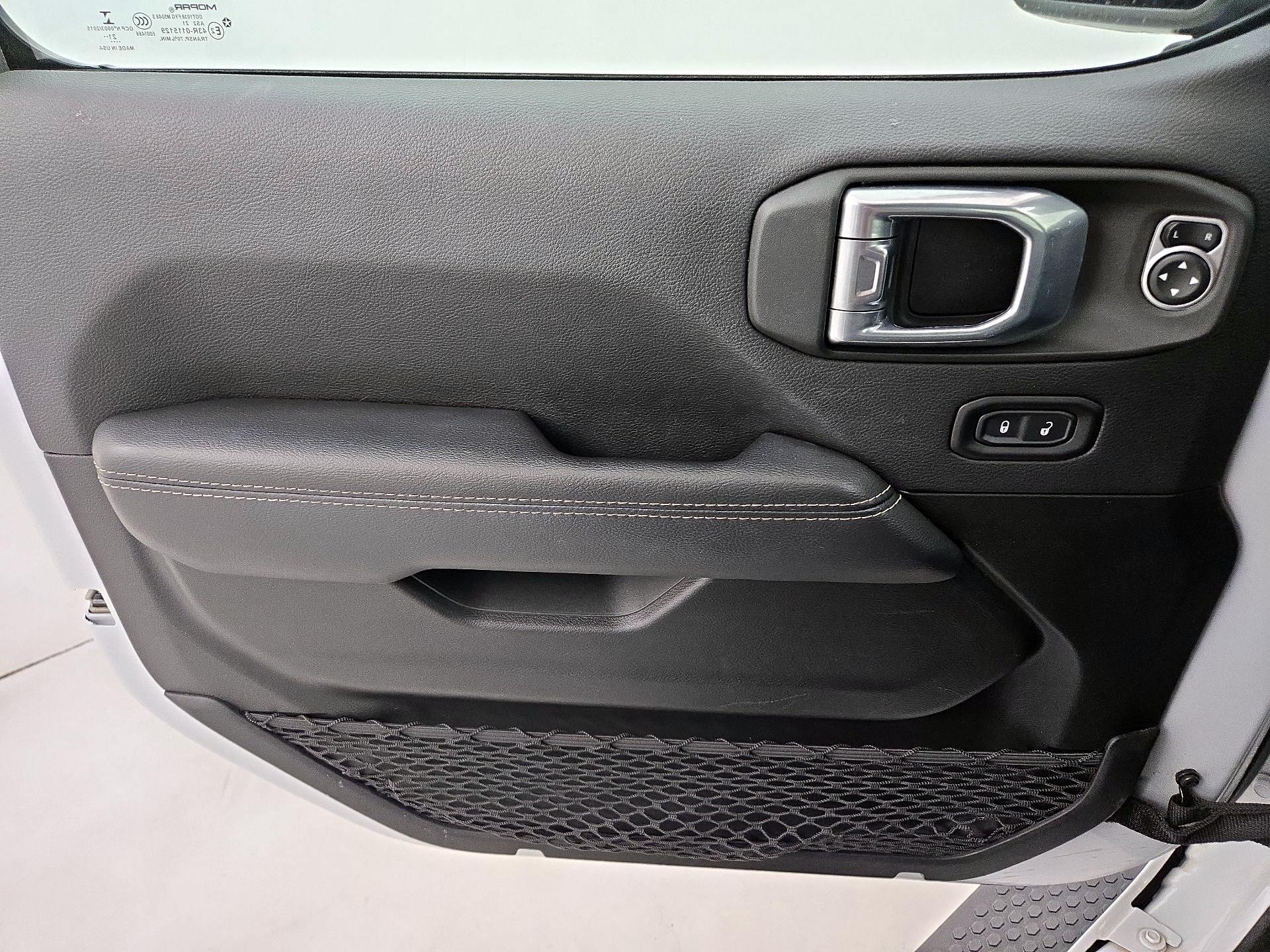 Thumbnail: 2021 Jeep Wrangler - 12