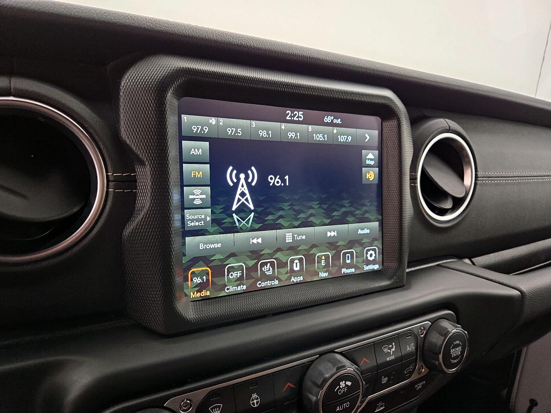 Thumbnail: 2021 Jeep Wrangler - 16