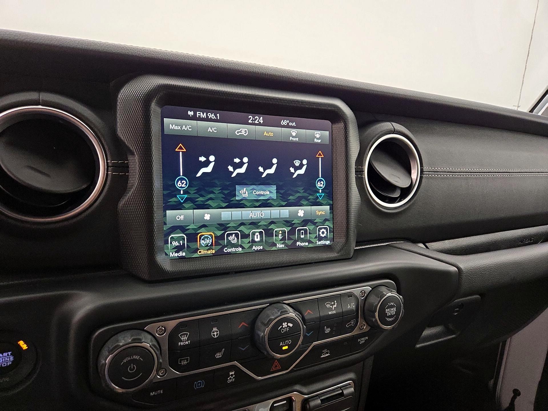 Thumbnail: 2021 Jeep Wrangler - 17