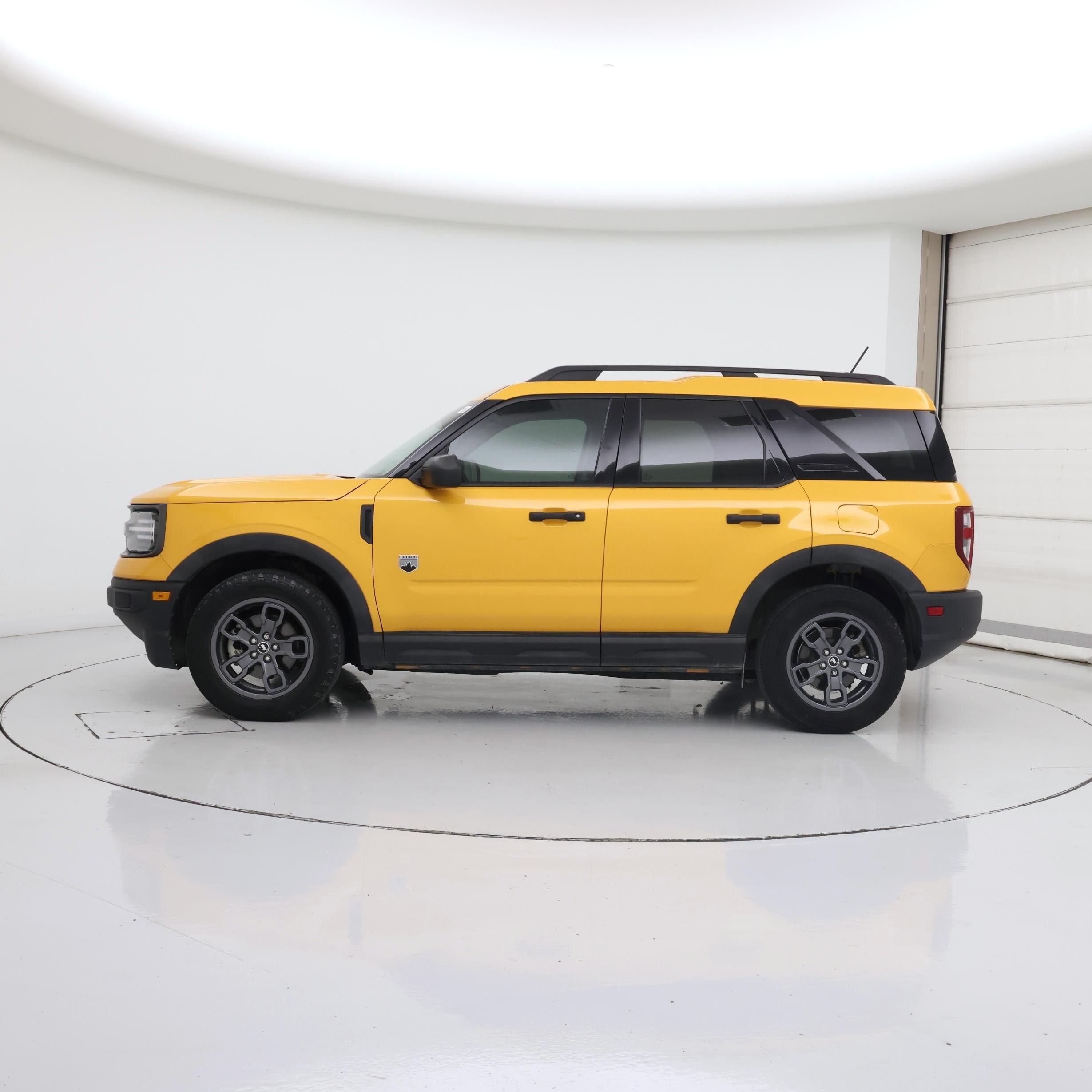 Thumbnail: 2022 Ford Bronco Sport - 3