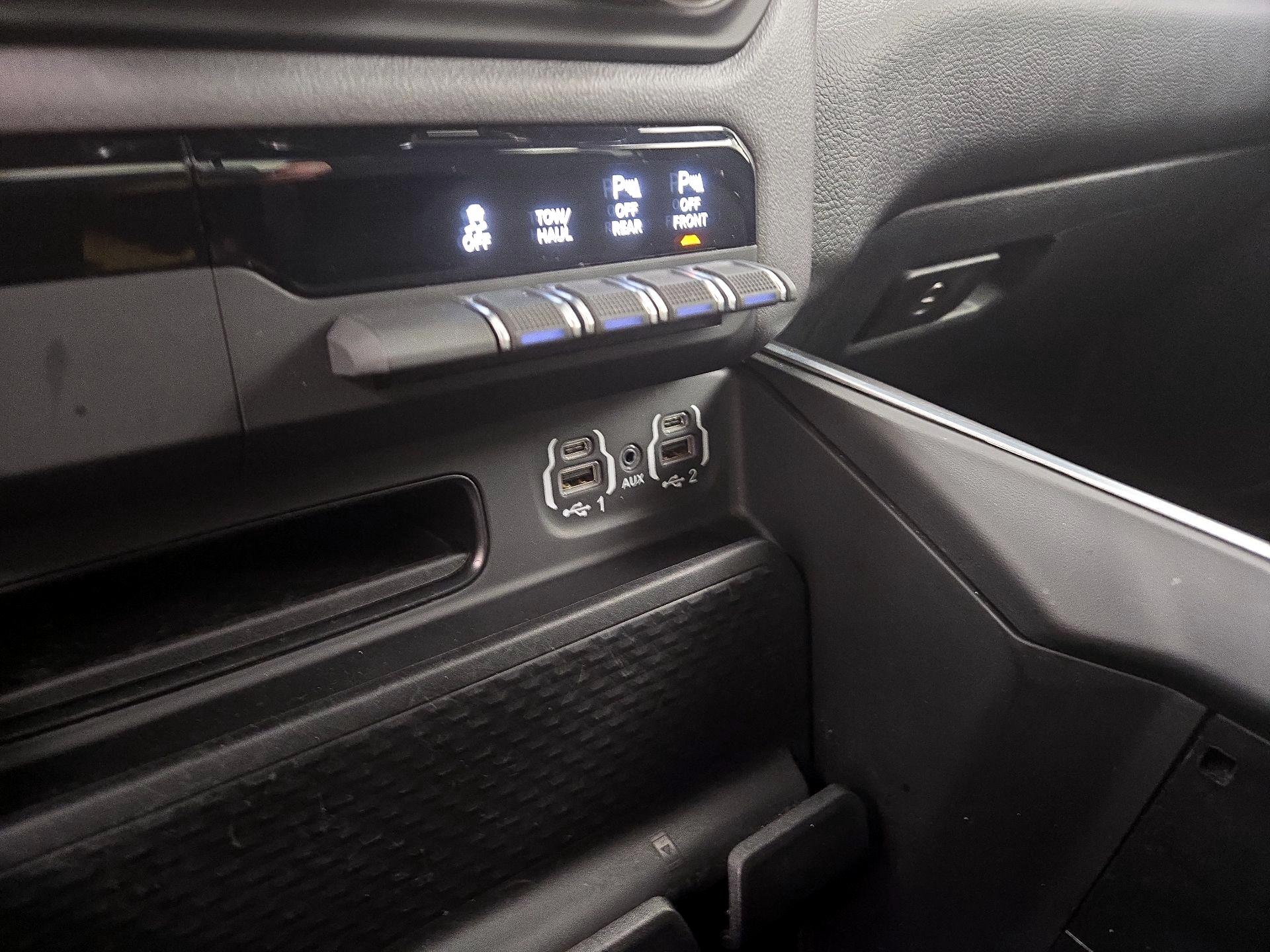 Thumbnail: 2021 RAM 1500 - 18