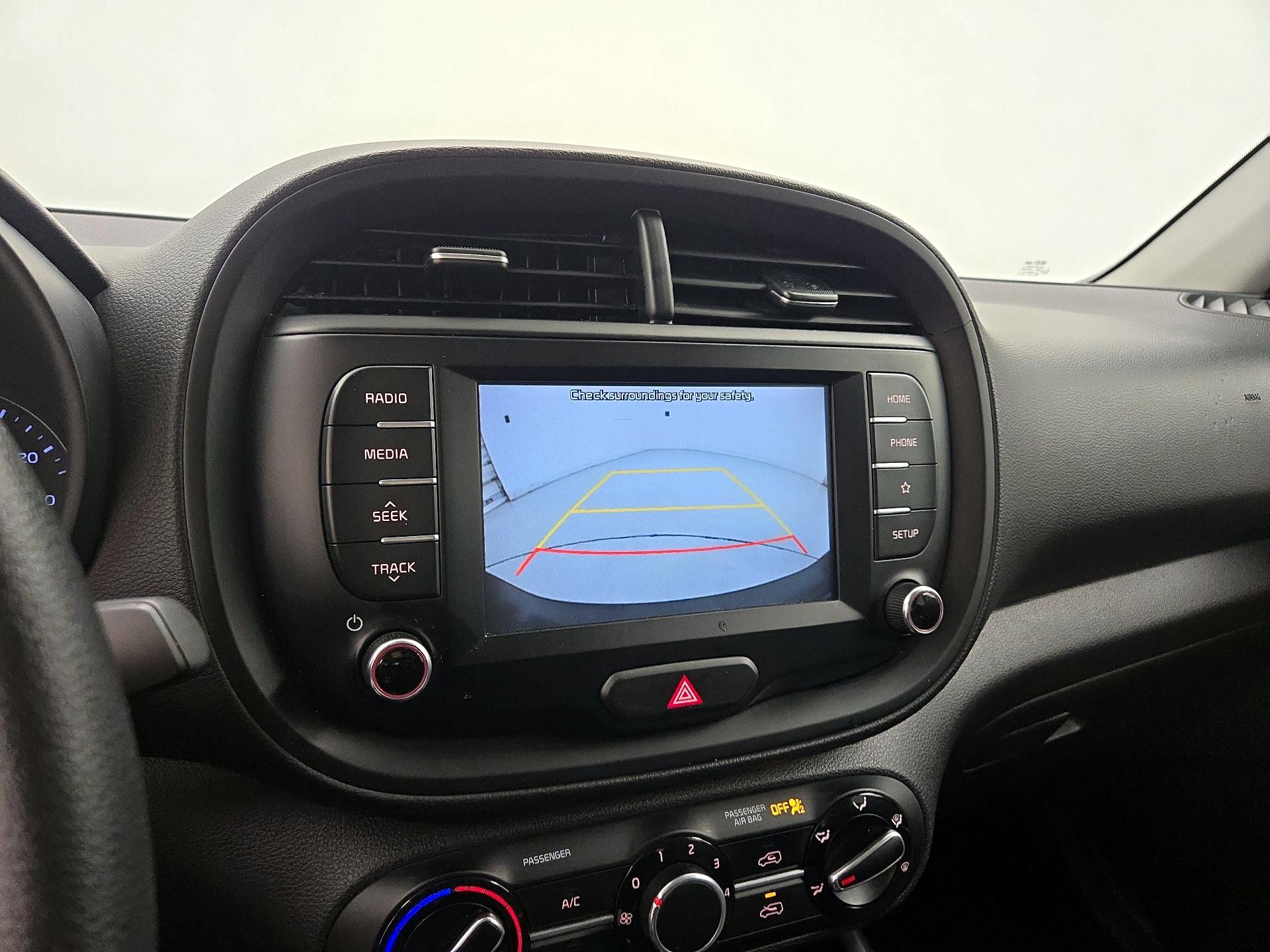 Thumbnail: 2020 Kia Soul - 14