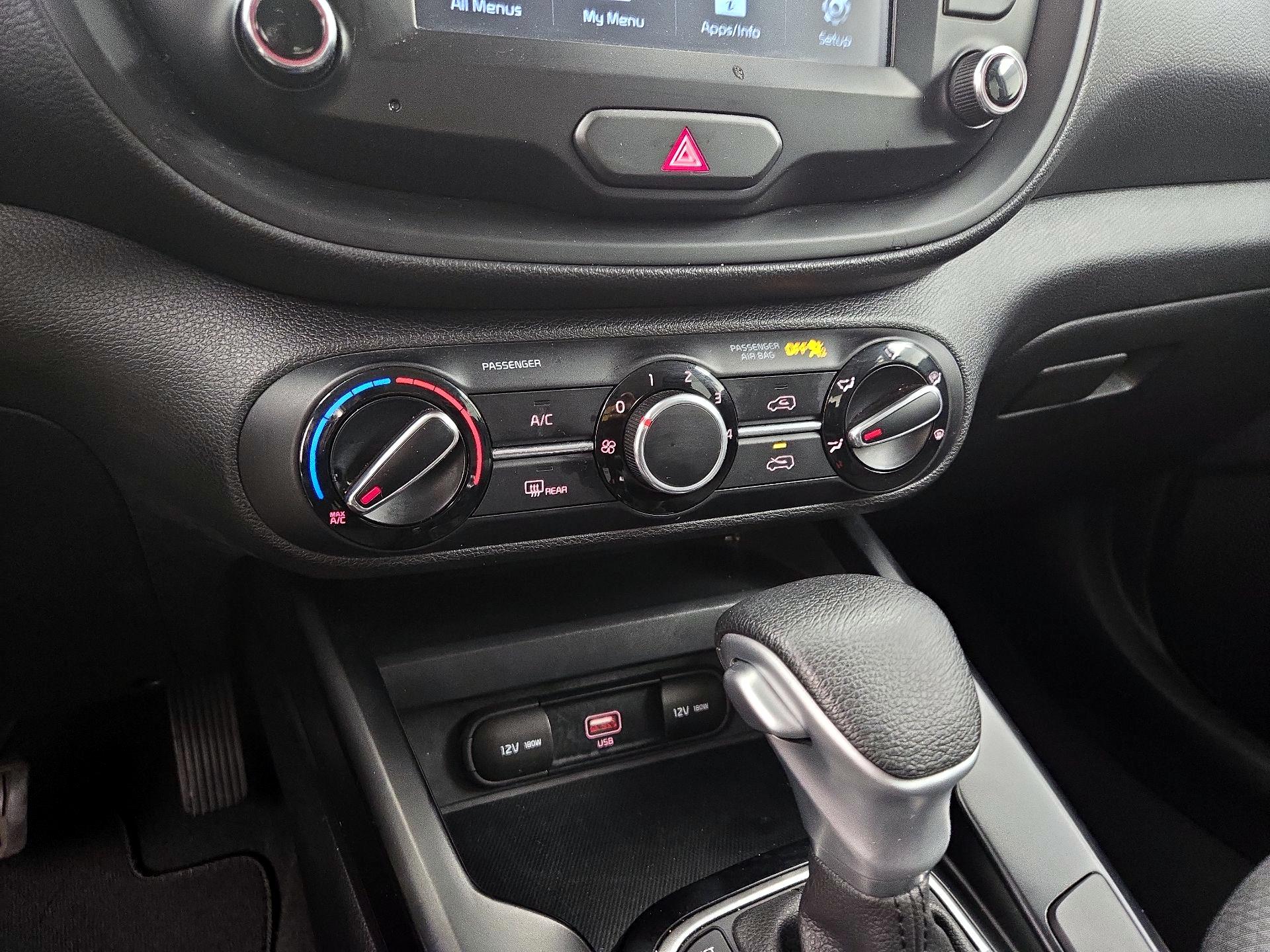 Thumbnail: 2020 Kia Soul - 16