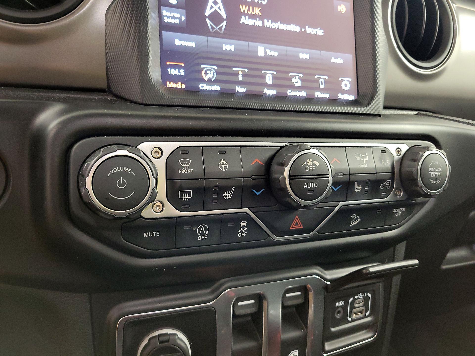 Thumbnail: 2021 Jeep Wrangler - 17