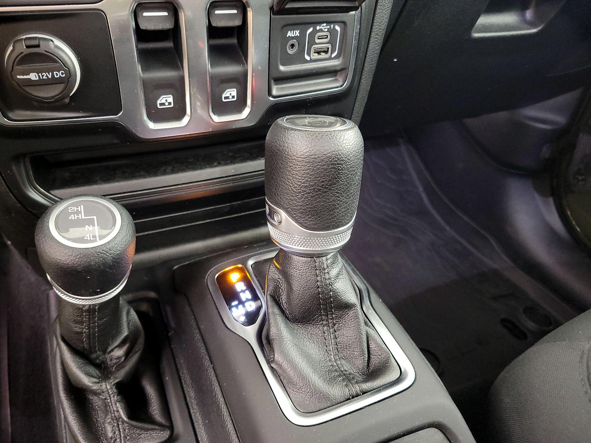 Thumbnail: 2021 Jeep Wrangler - 18