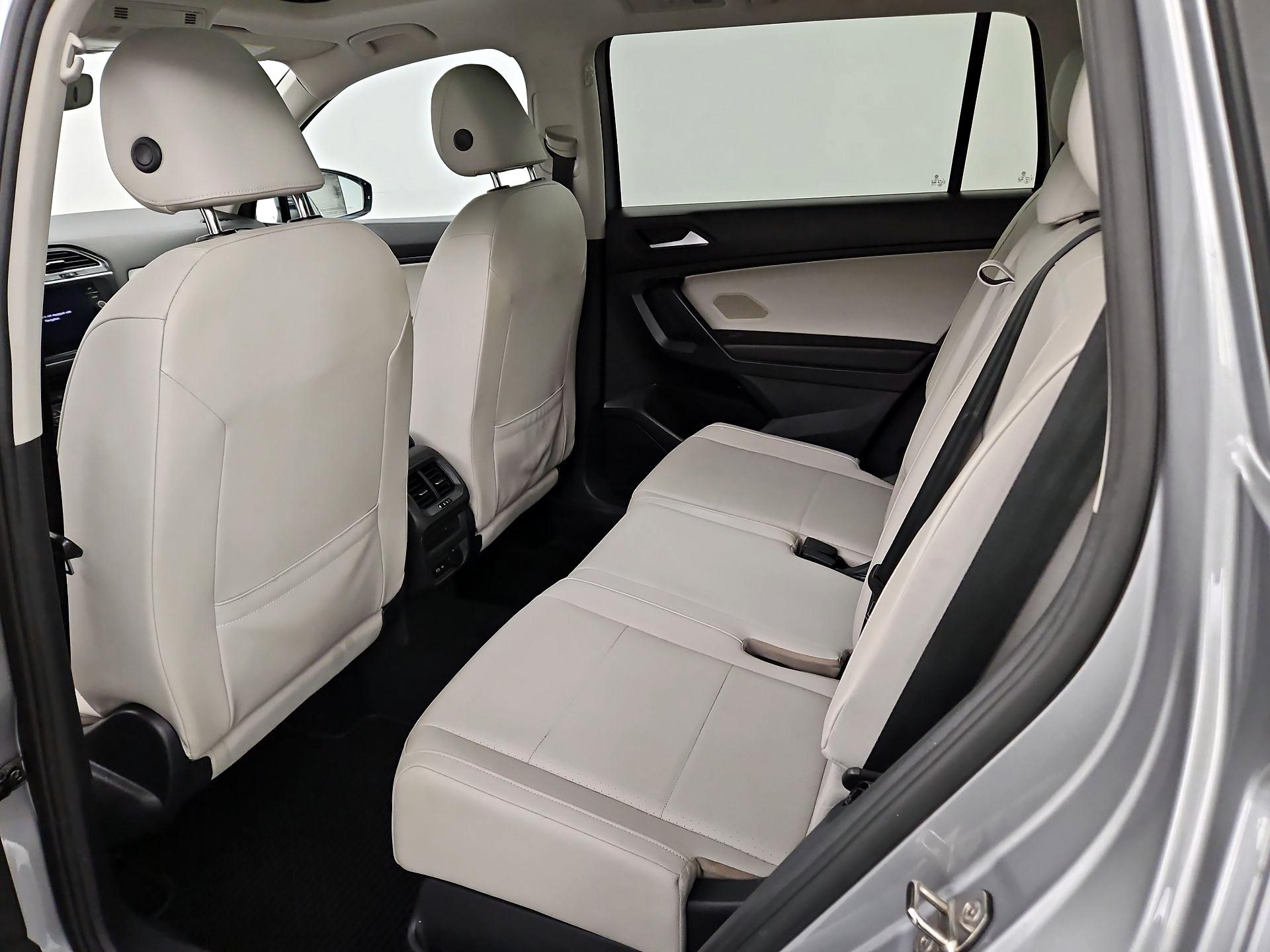 Thumbnail: 2021 Volkswagen Tiguan - 20