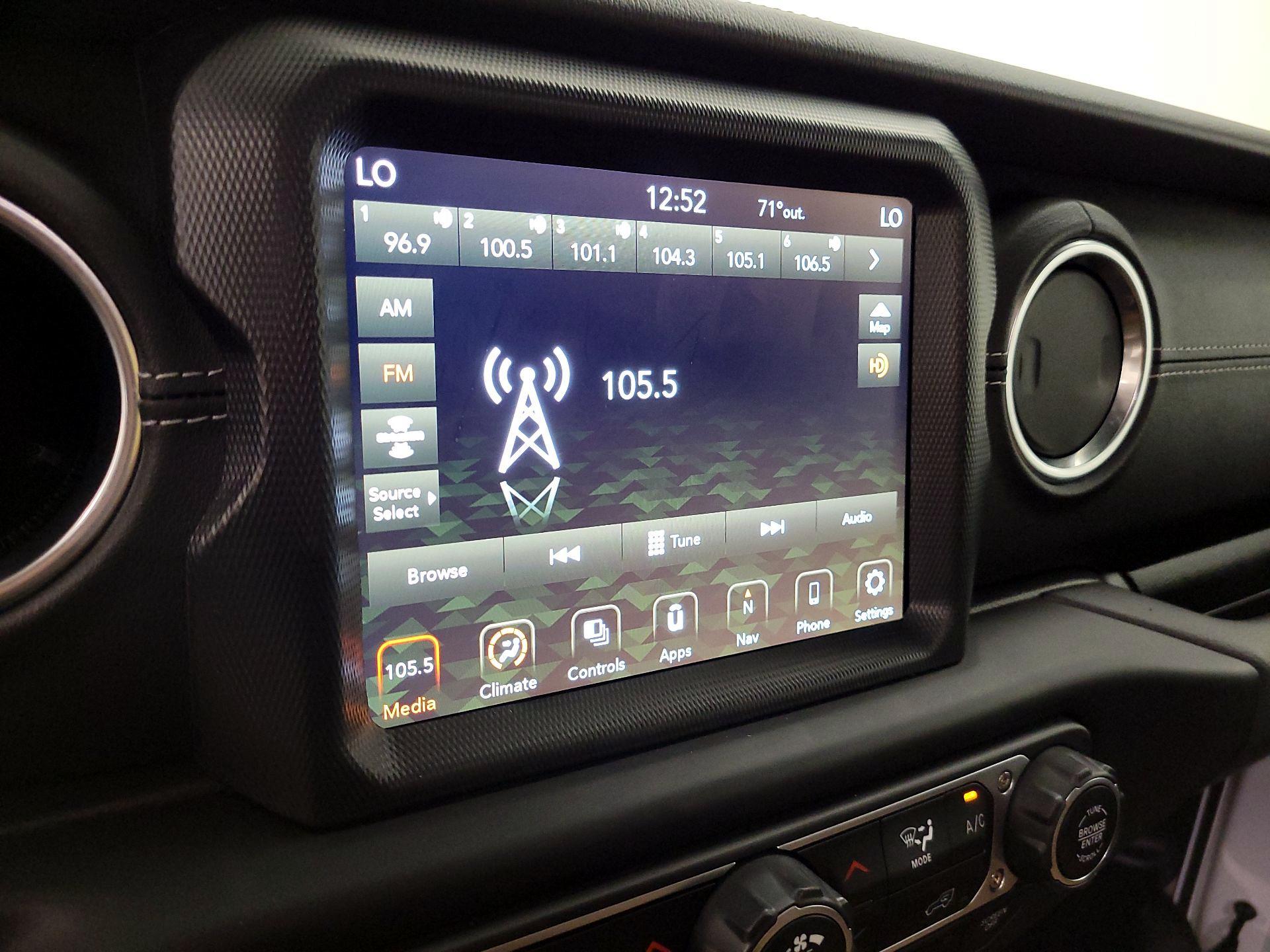 Thumbnail: 2023 Jeep Wrangler - 16