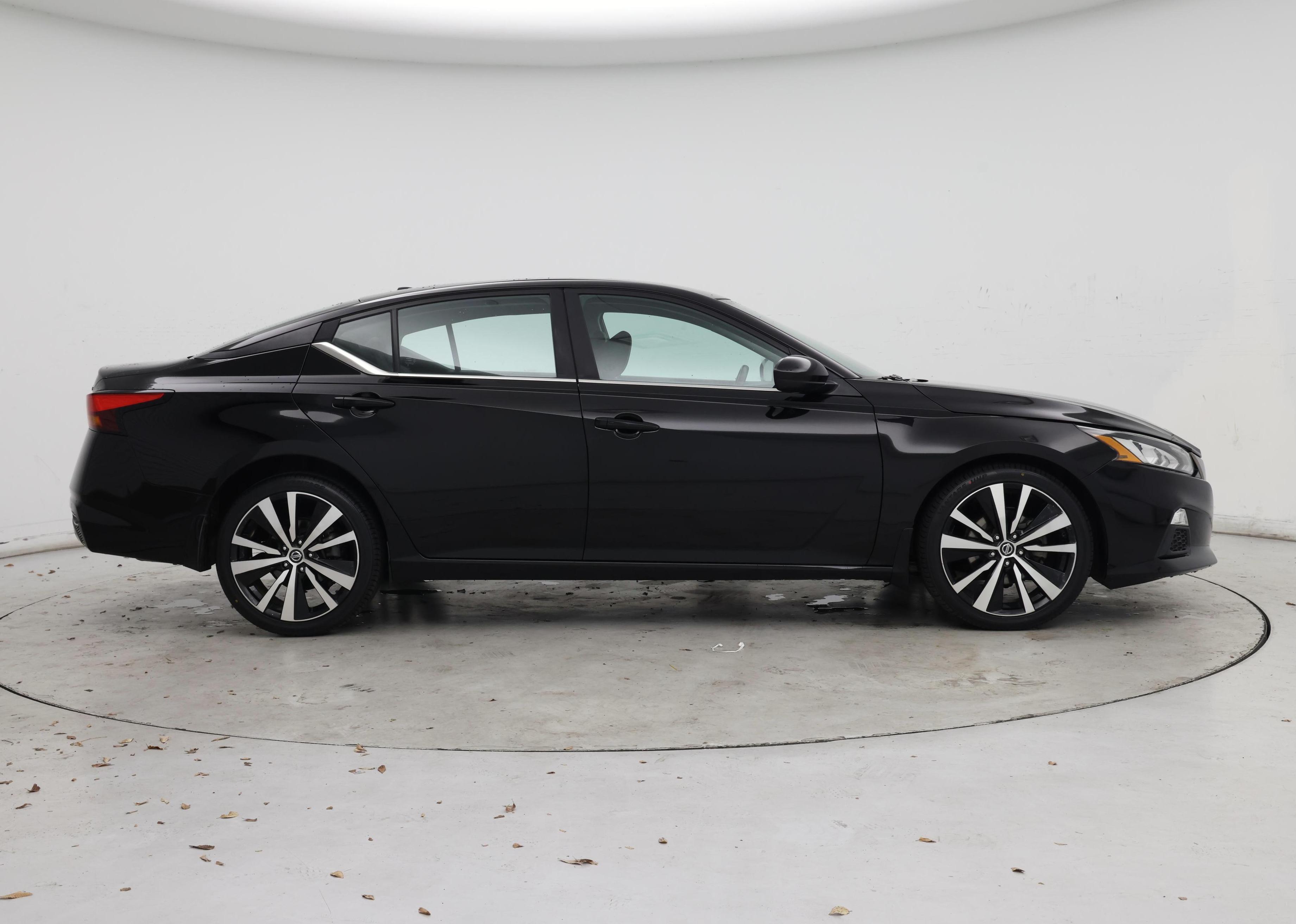 Thumbnail: 2020 Nissan Altima - 7