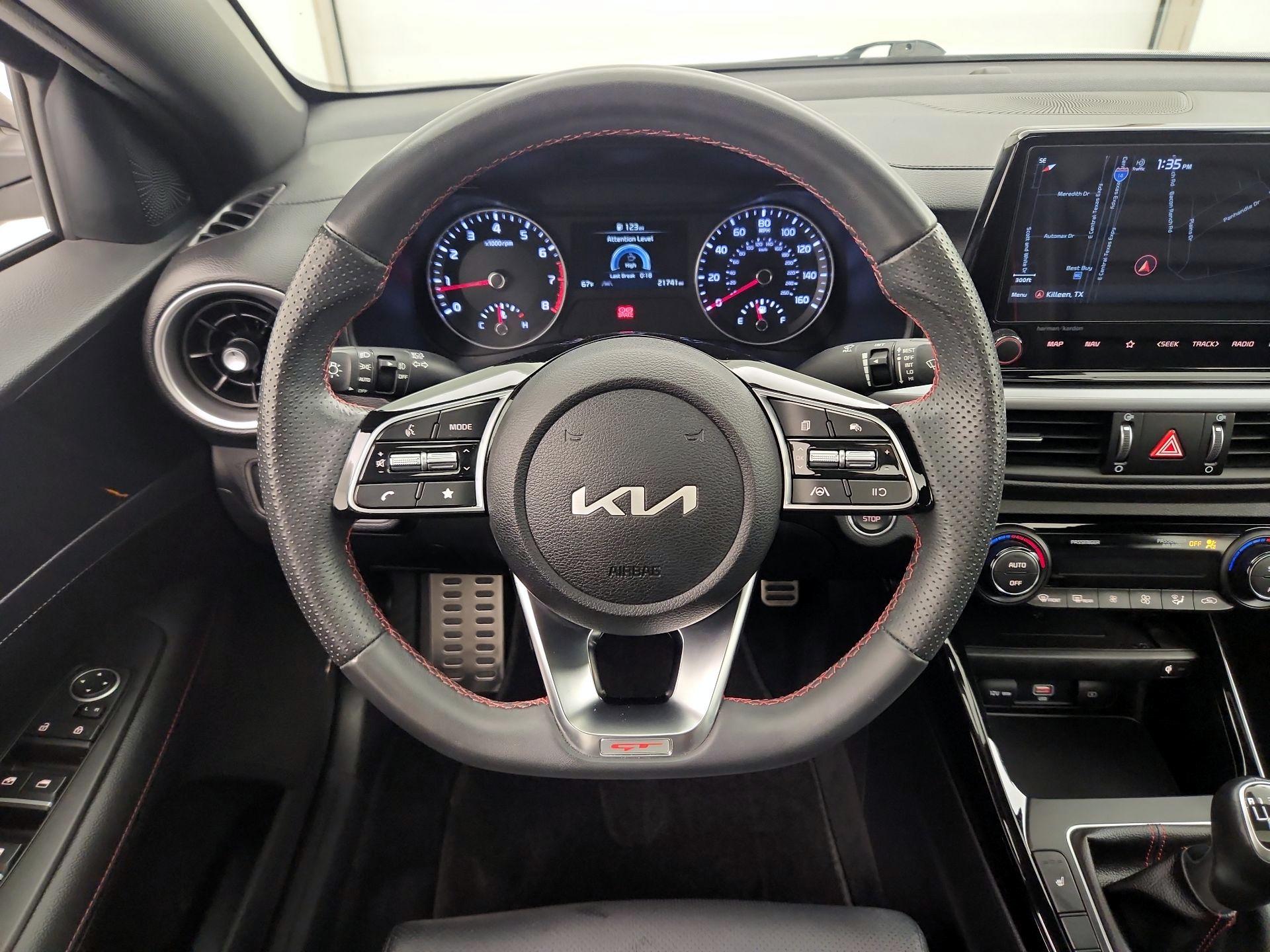 Thumbnail: 2022 Kia Forte - 10