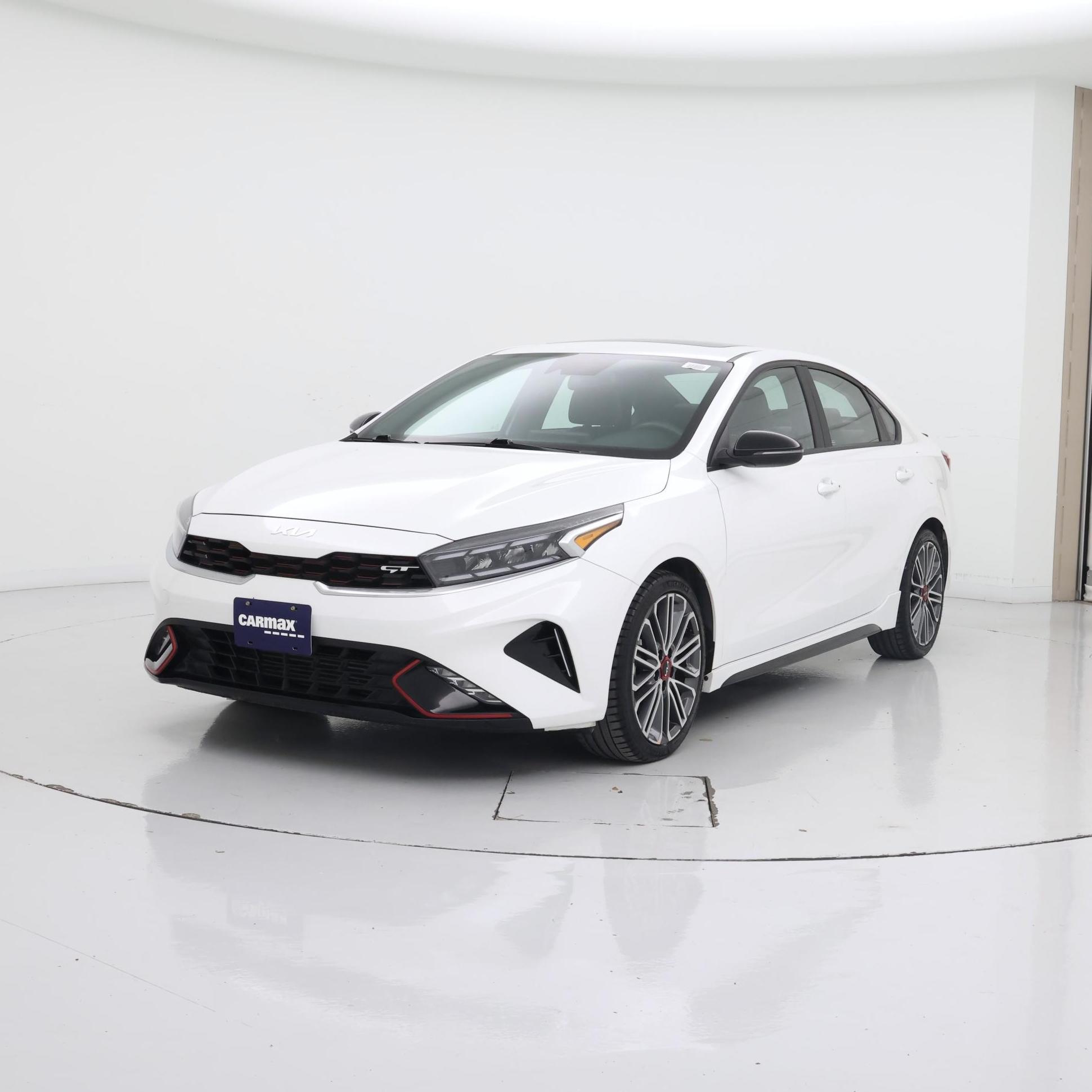 Thumbnail: 2022 Kia Forte - 4