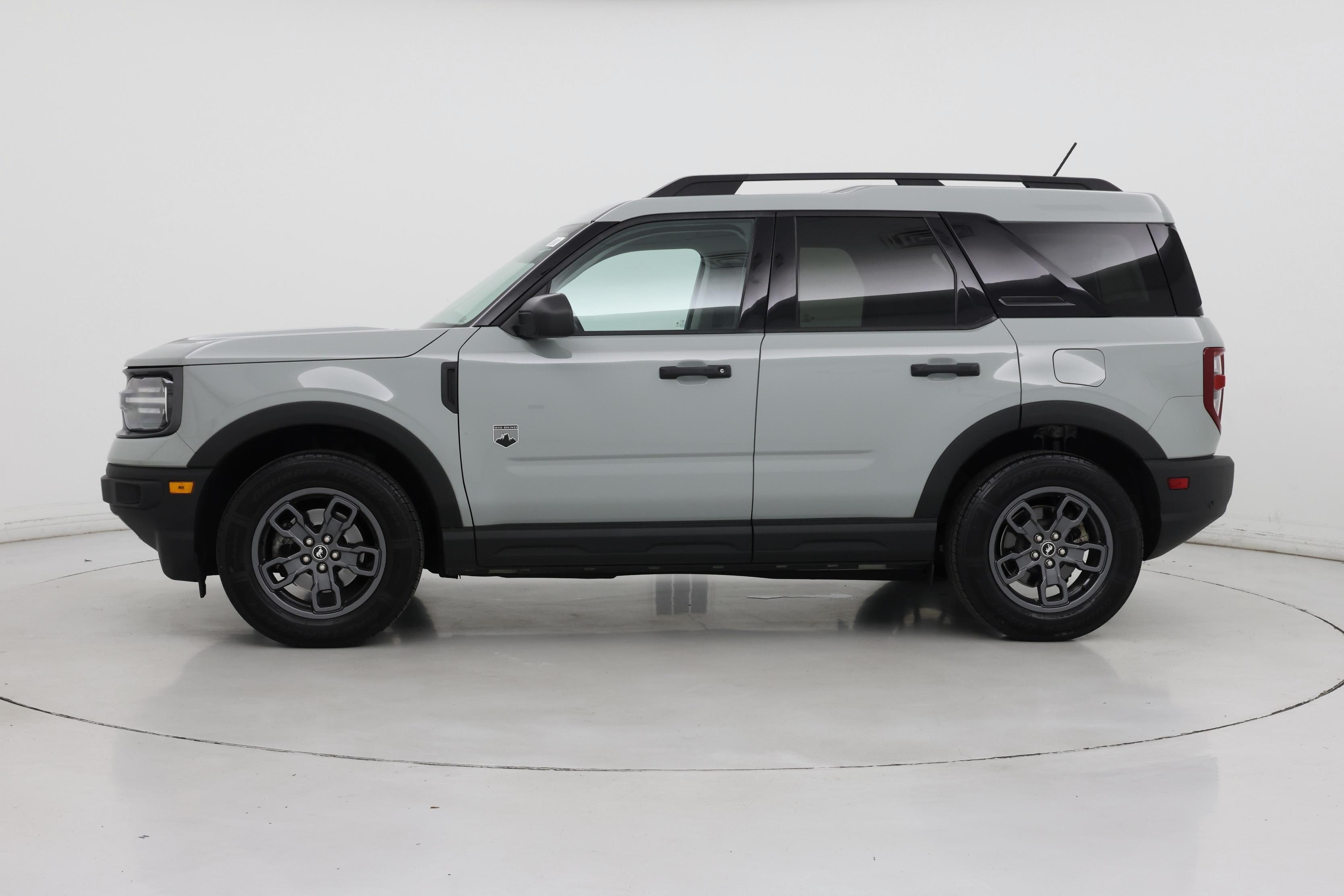 Thumbnail: 2022 Ford Bronco Sport - 3