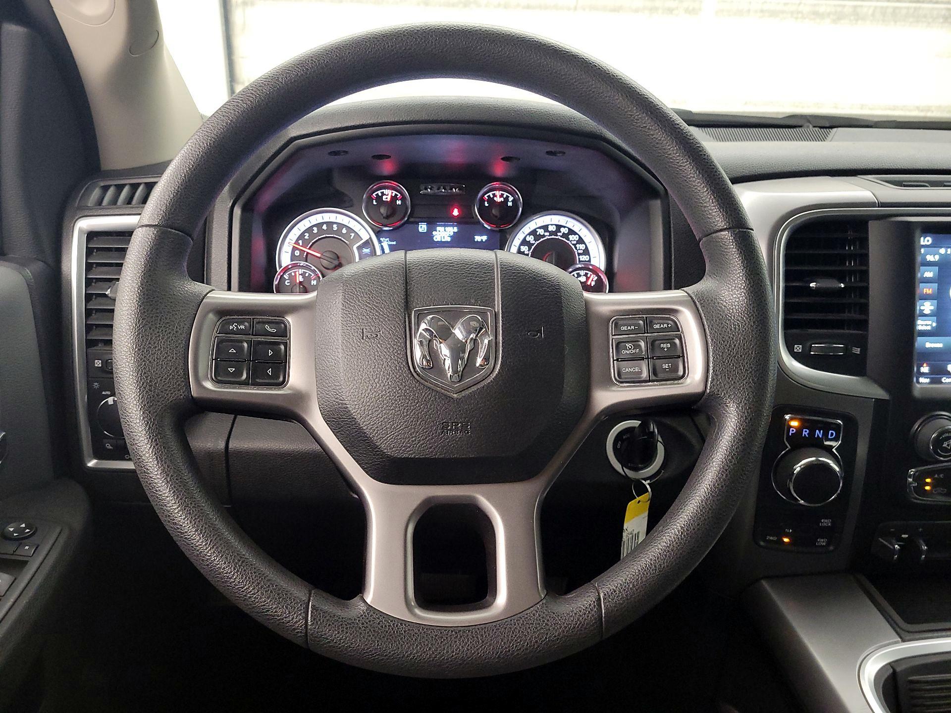 Thumbnail: 2023 RAM 1500 Classic - 10