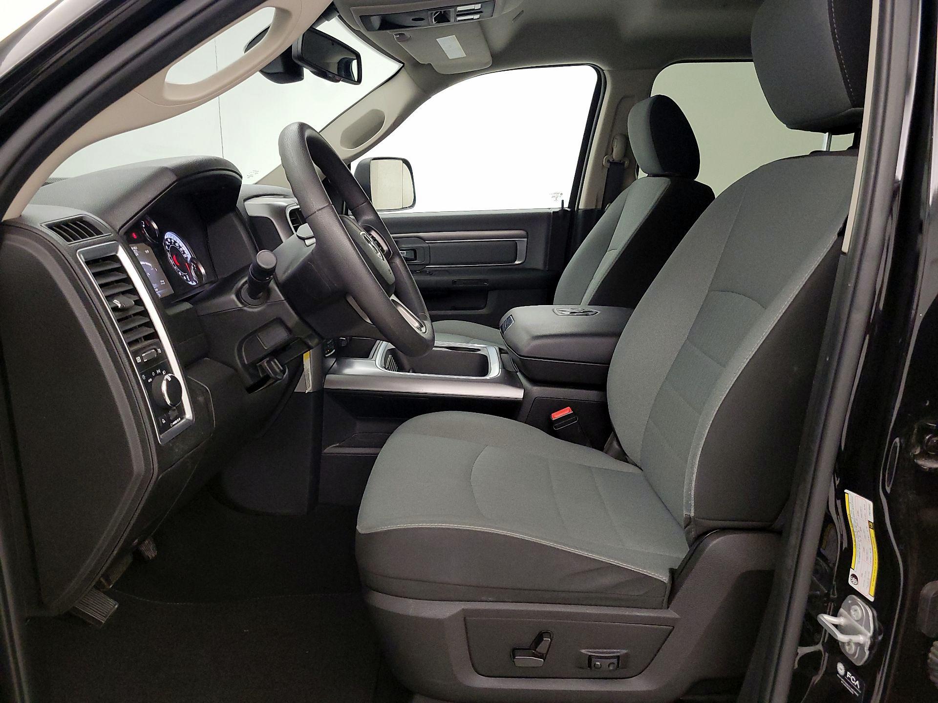 Thumbnail: 2023 RAM 1500 Classic - 11