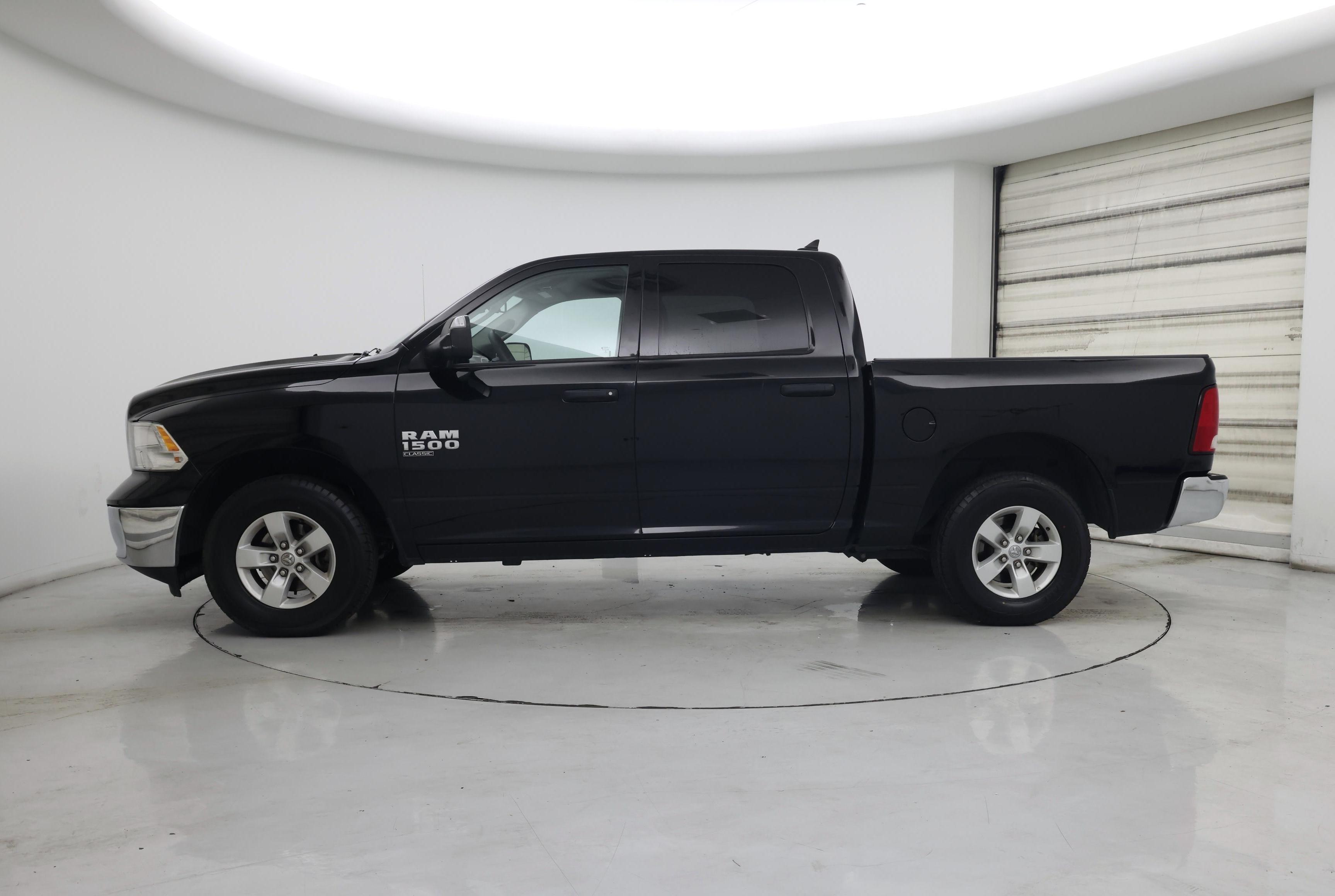 Thumbnail: 2023 RAM 1500 Classic - 3