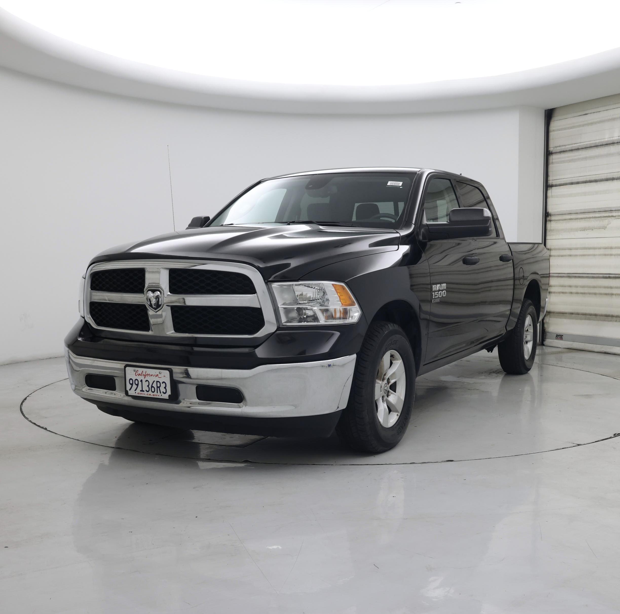 Thumbnail: 2023 RAM 1500 Classic - 4