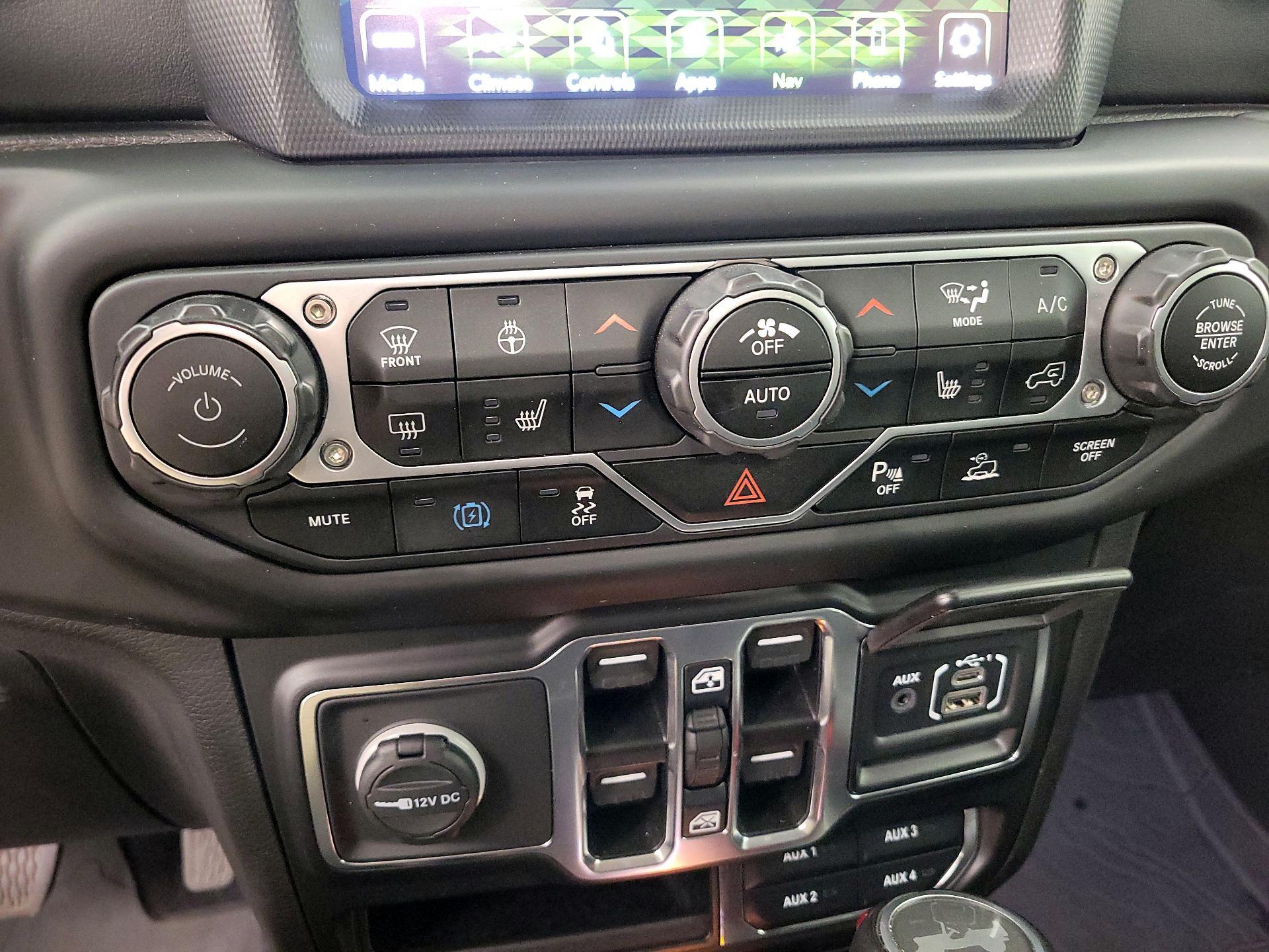 Thumbnail: 2021 Jeep Wrangler - 17