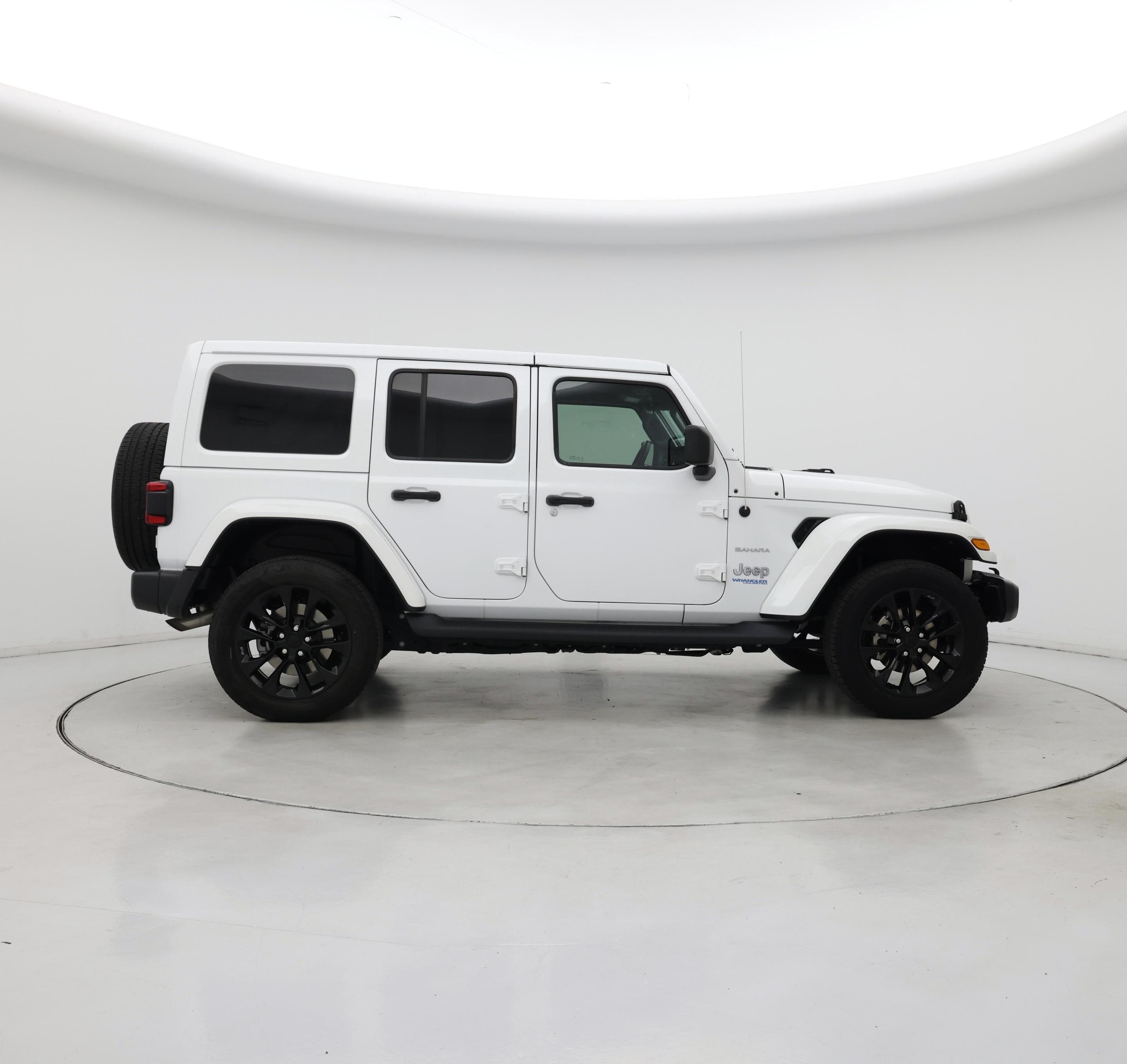 Thumbnail: 2021 Jeep Wrangler - 7