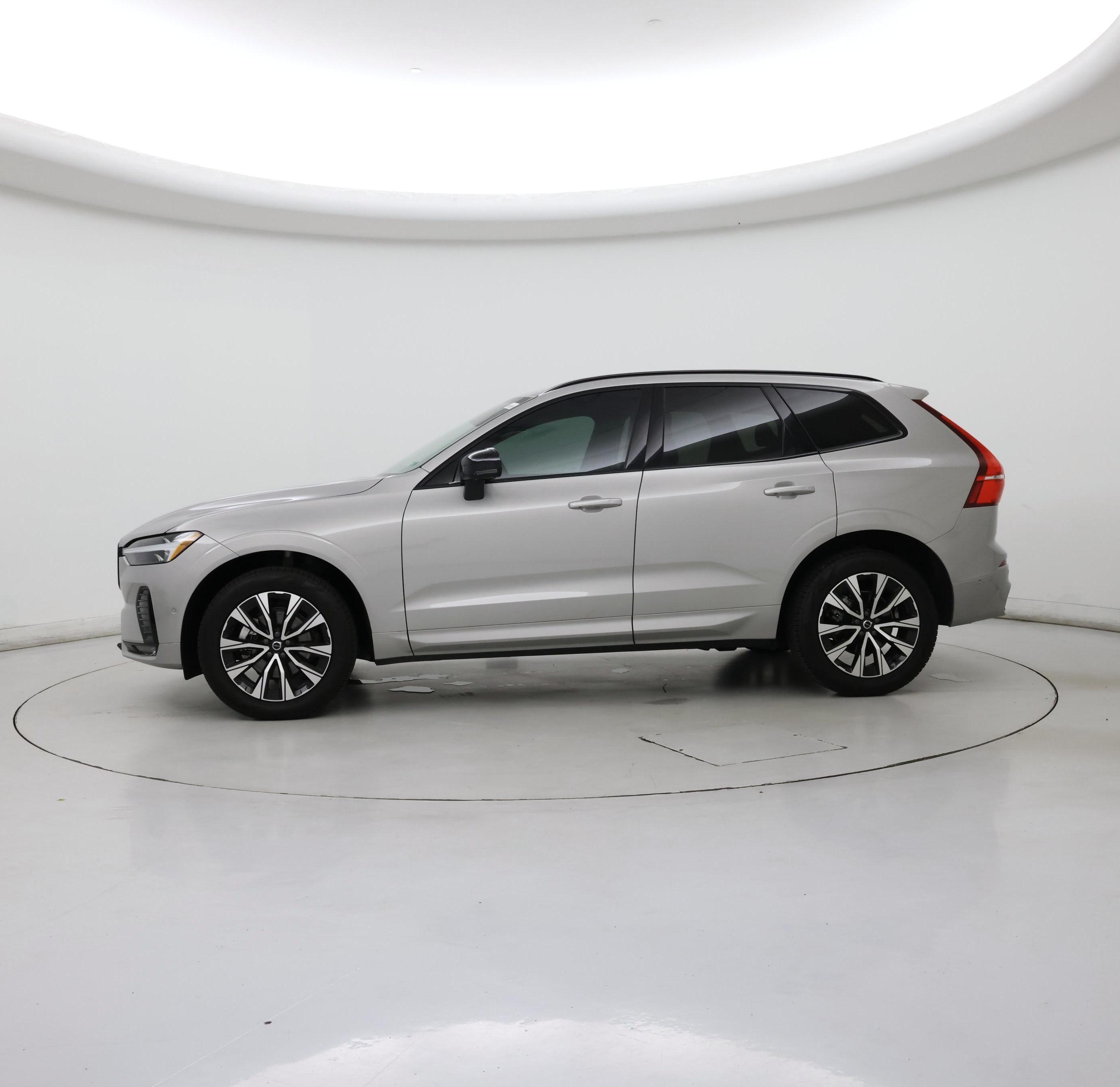 Thumbnail: 2024 Volvo XC60 - 3