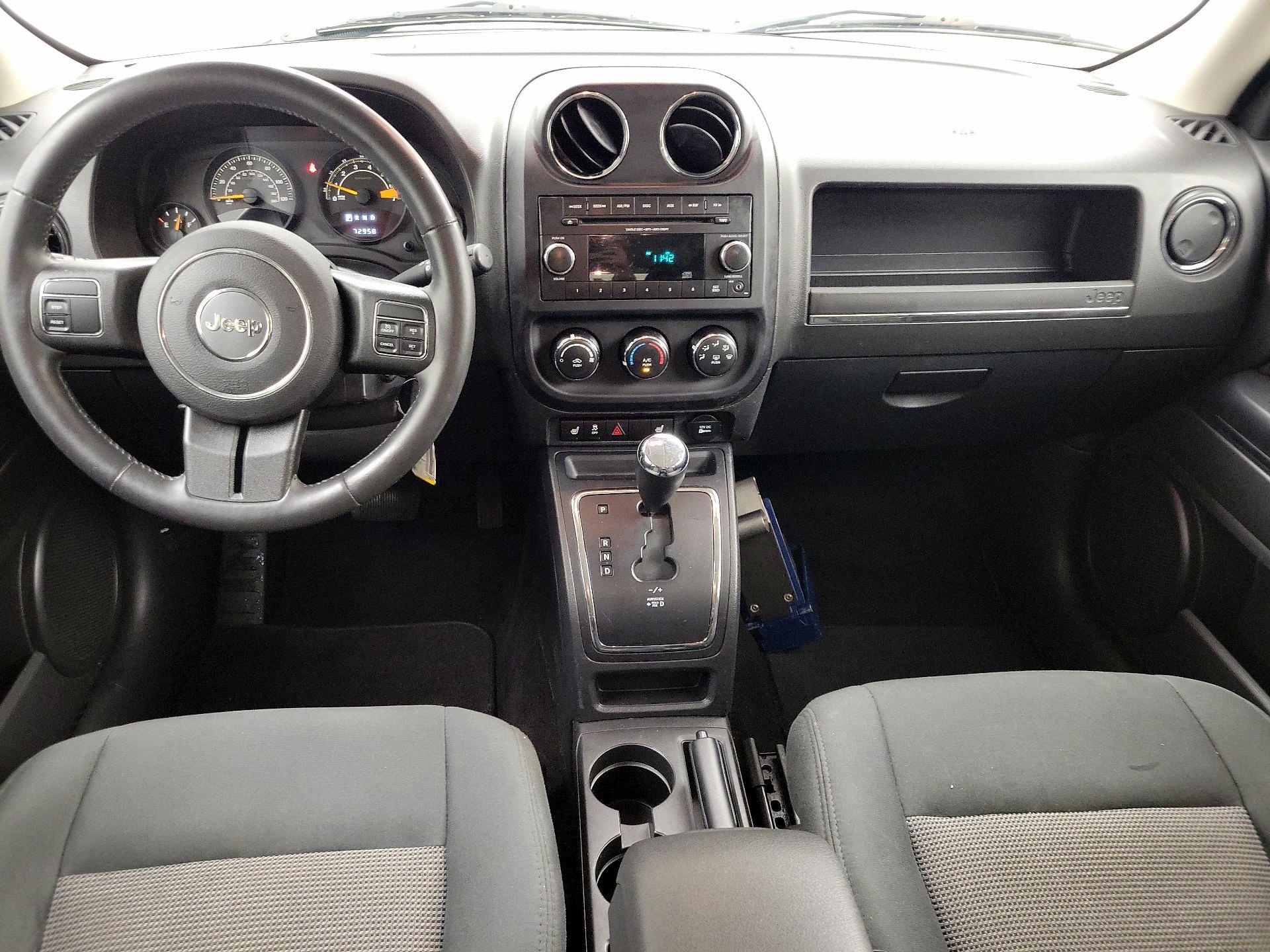 Thumbnail: 2015 Jeep Patriot - 9