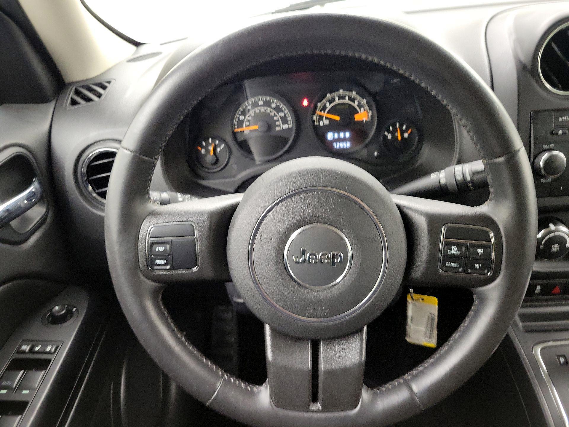 Thumbnail: 2015 Jeep Patriot - 10