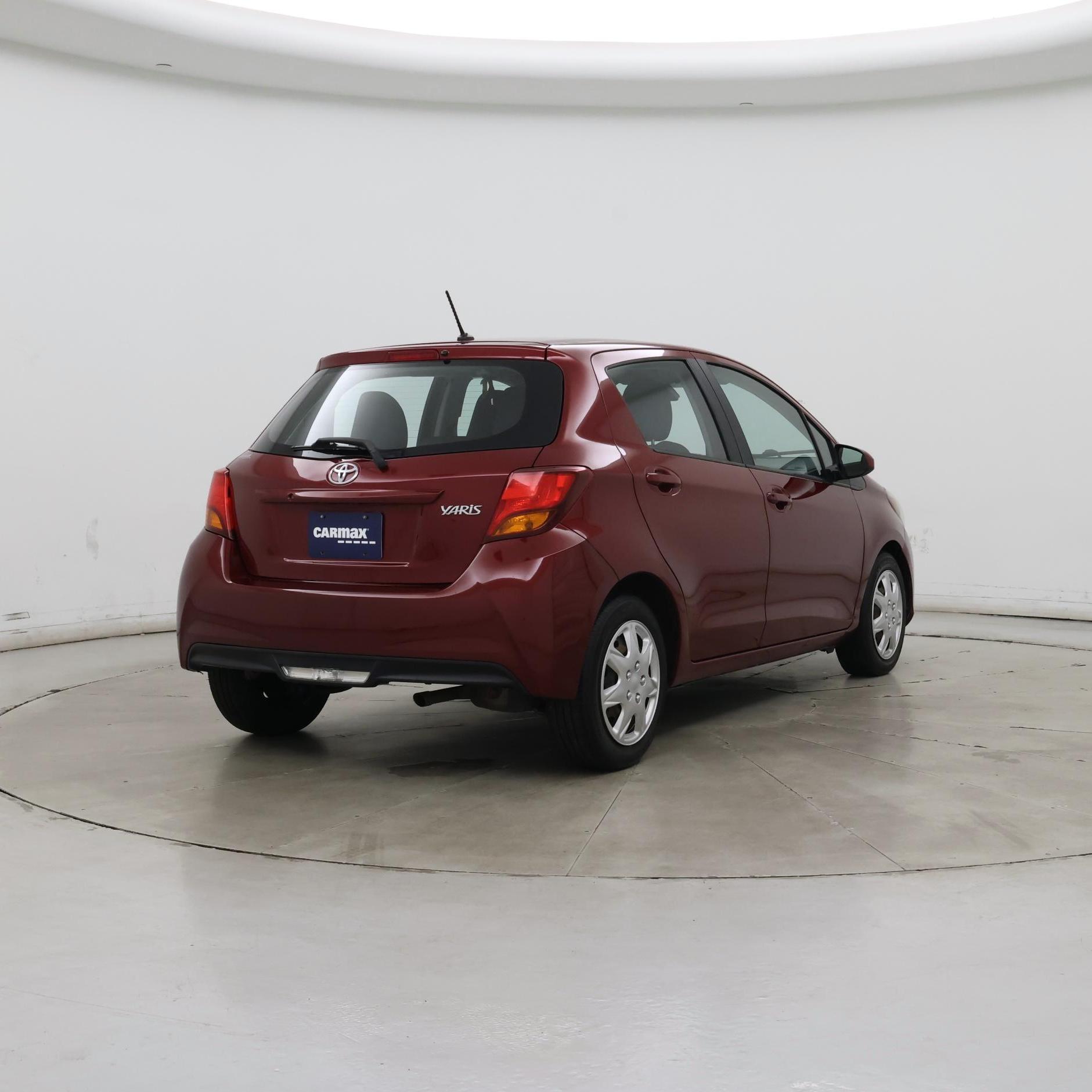 Thumbnail: 2017 Toyota Yaris - 8